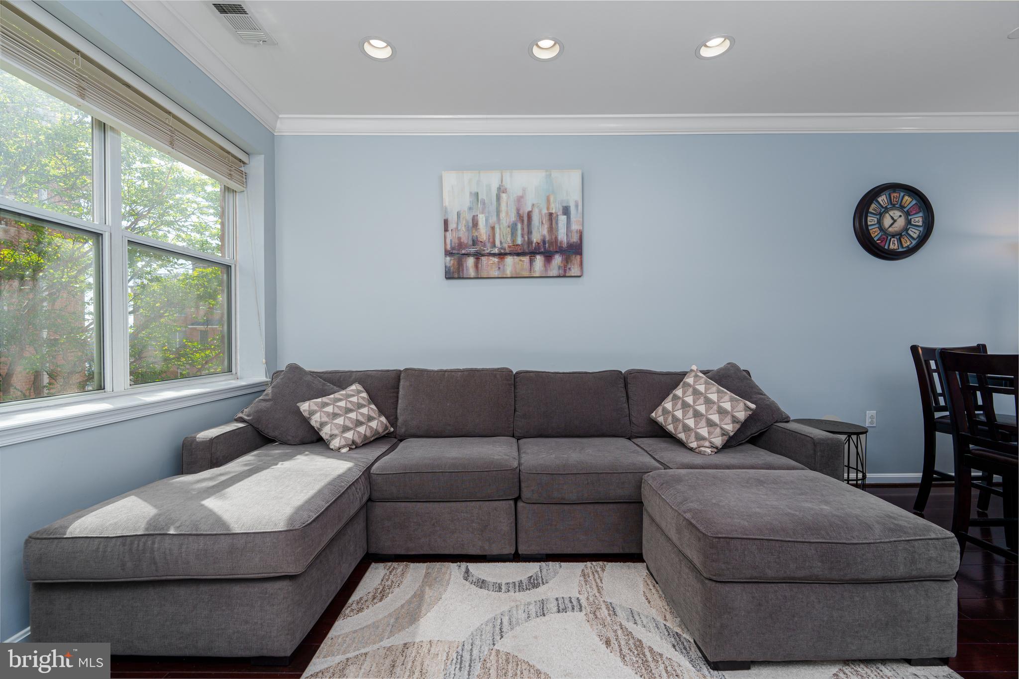 23 PIERSIDE DRIVE 220