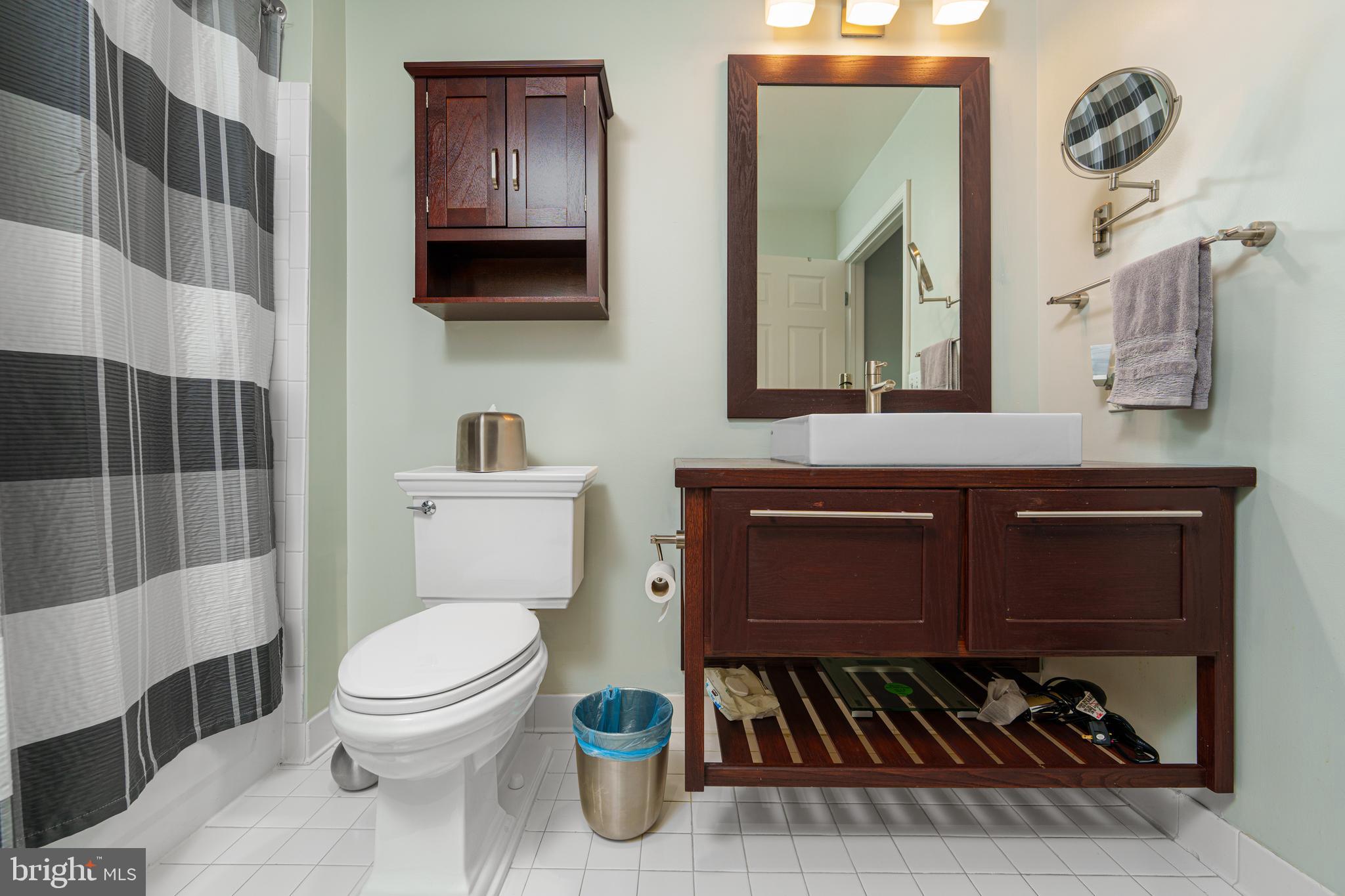 23 PIERSIDE DRIVE 220