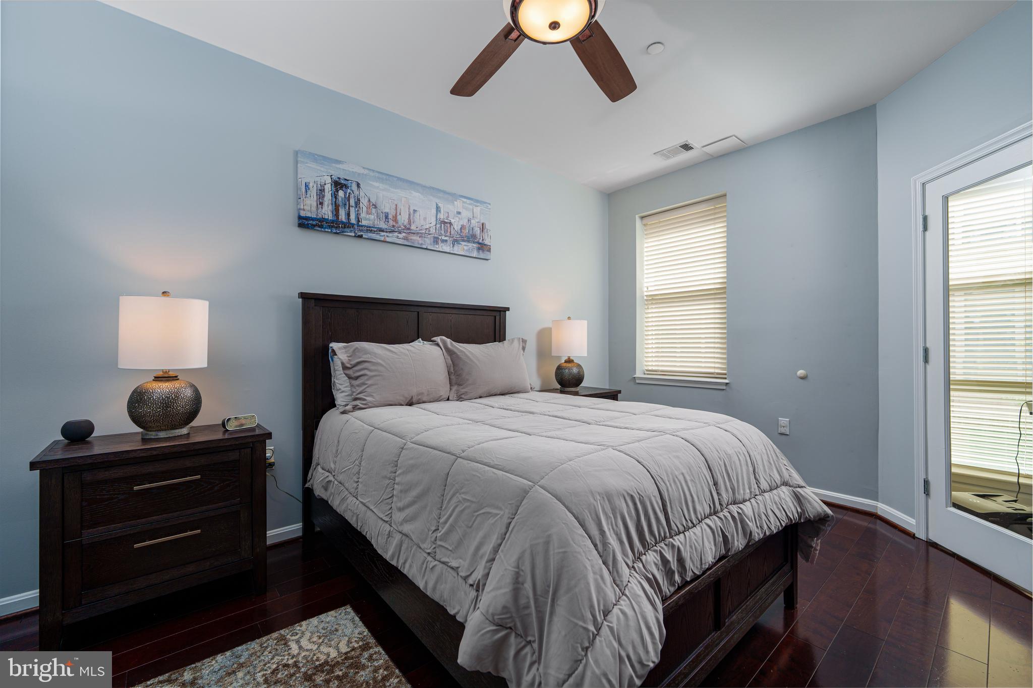 23 PIERSIDE DRIVE 220