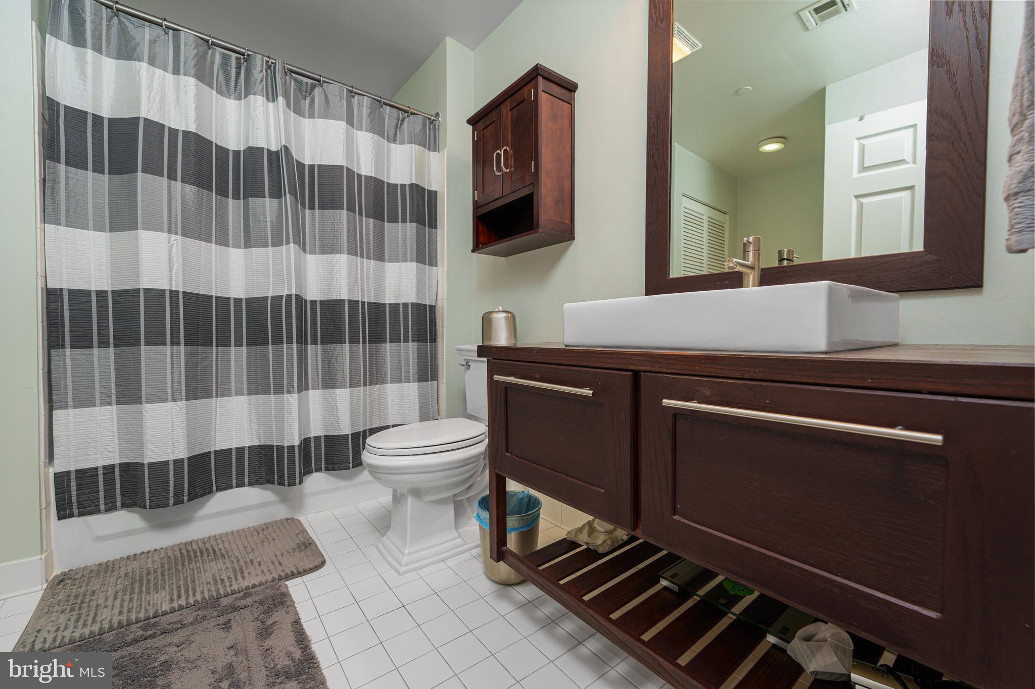 23 PIERSIDE DRIVE 220