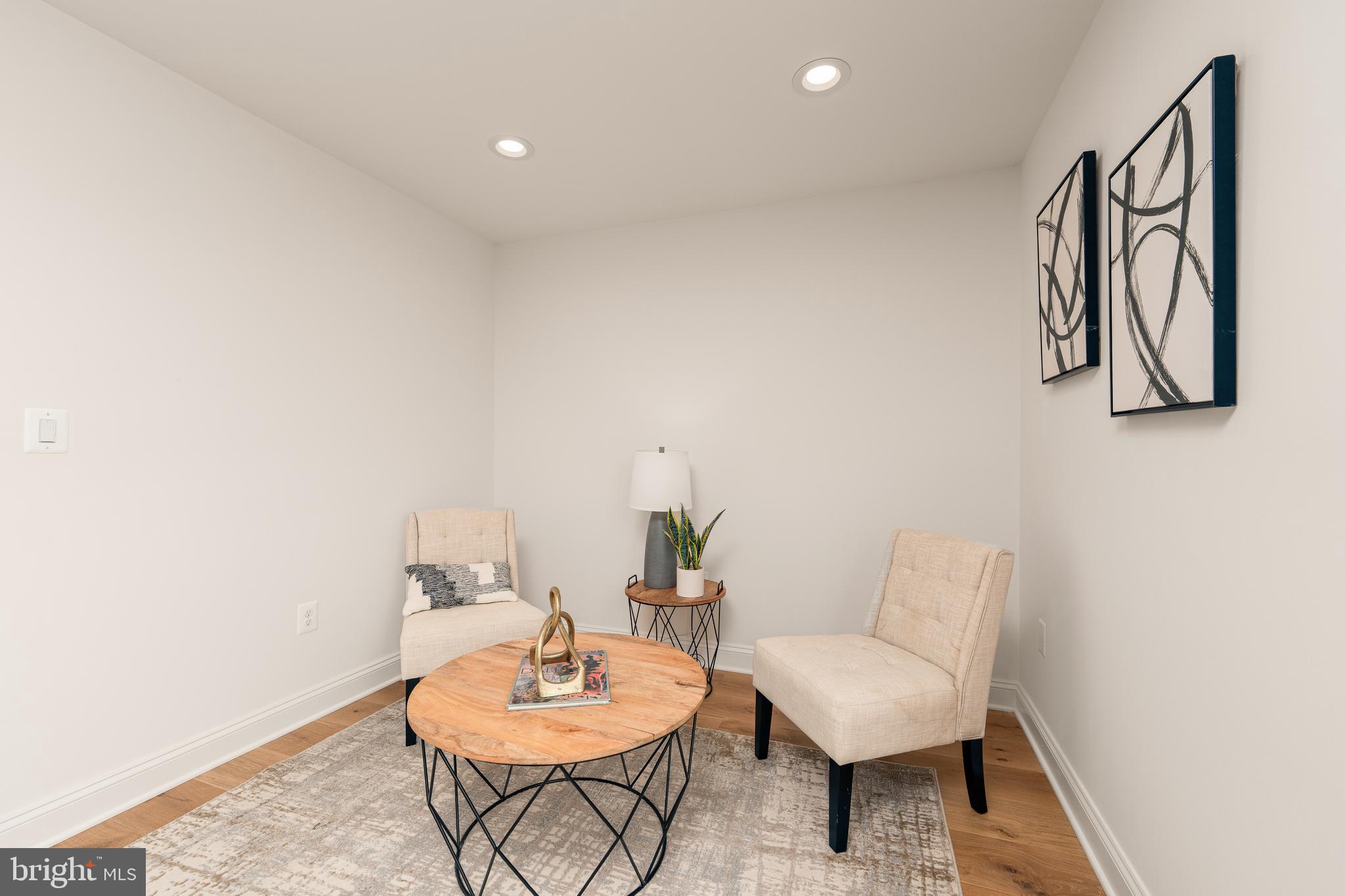 1229 HARBOR ISLAND WALK