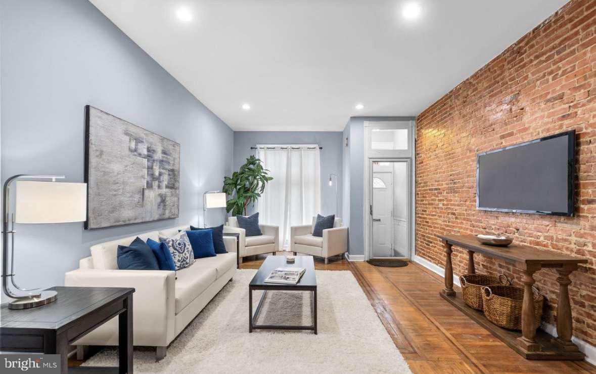 3509 GREENMOUNT AVENUE