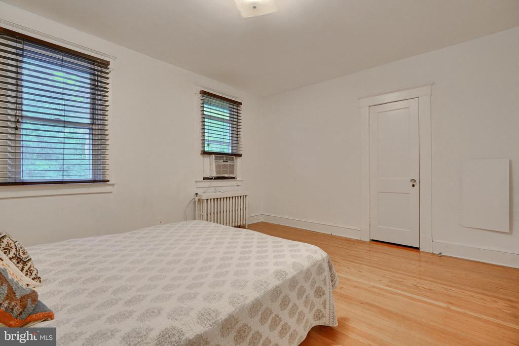 423 WESTGATE ROAD