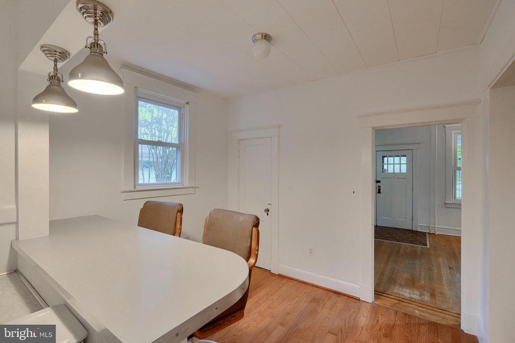 423 WESTGATE ROAD