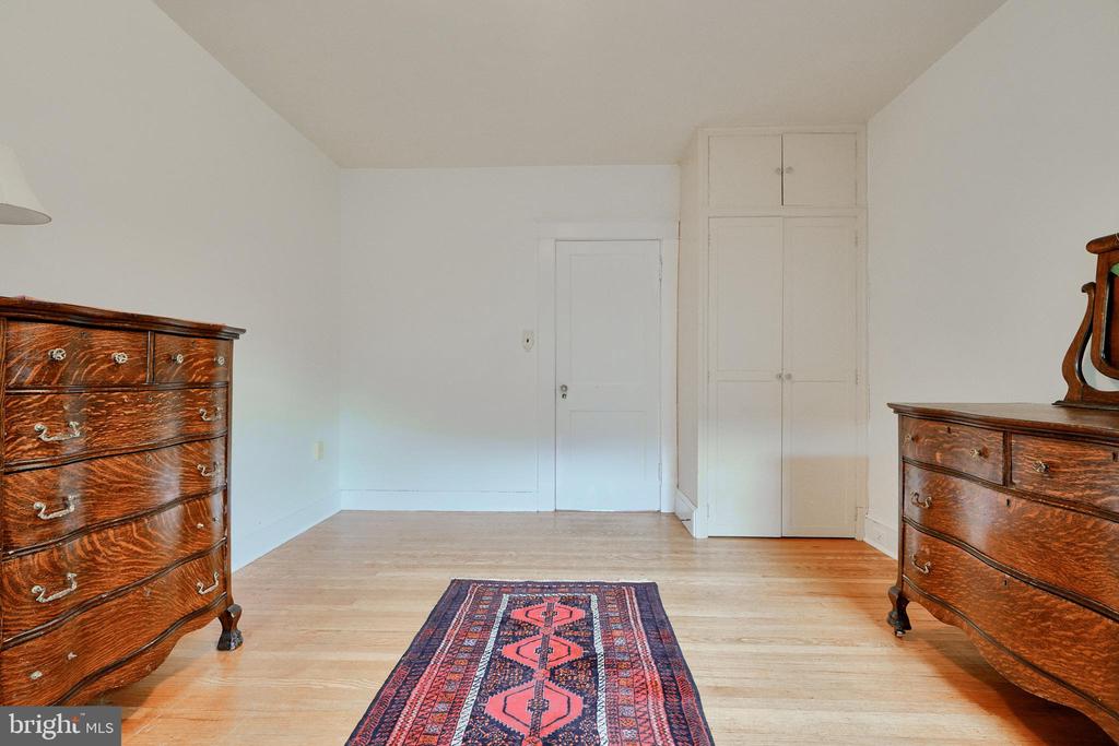 423 WESTGATE ROAD