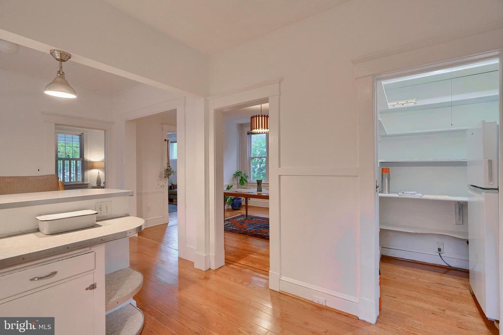 423 WESTGATE ROAD