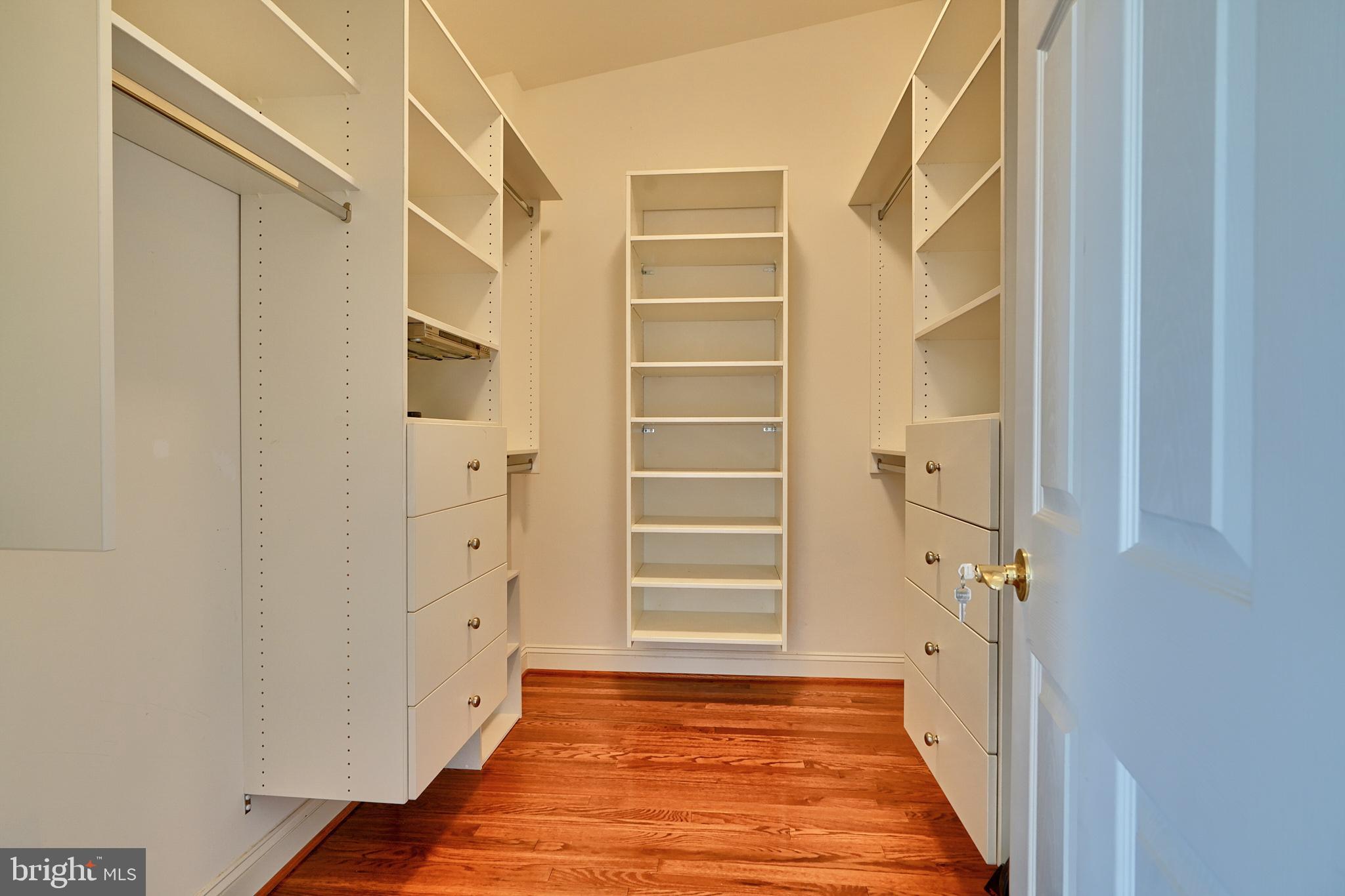 2327 BOSTON STREET 14