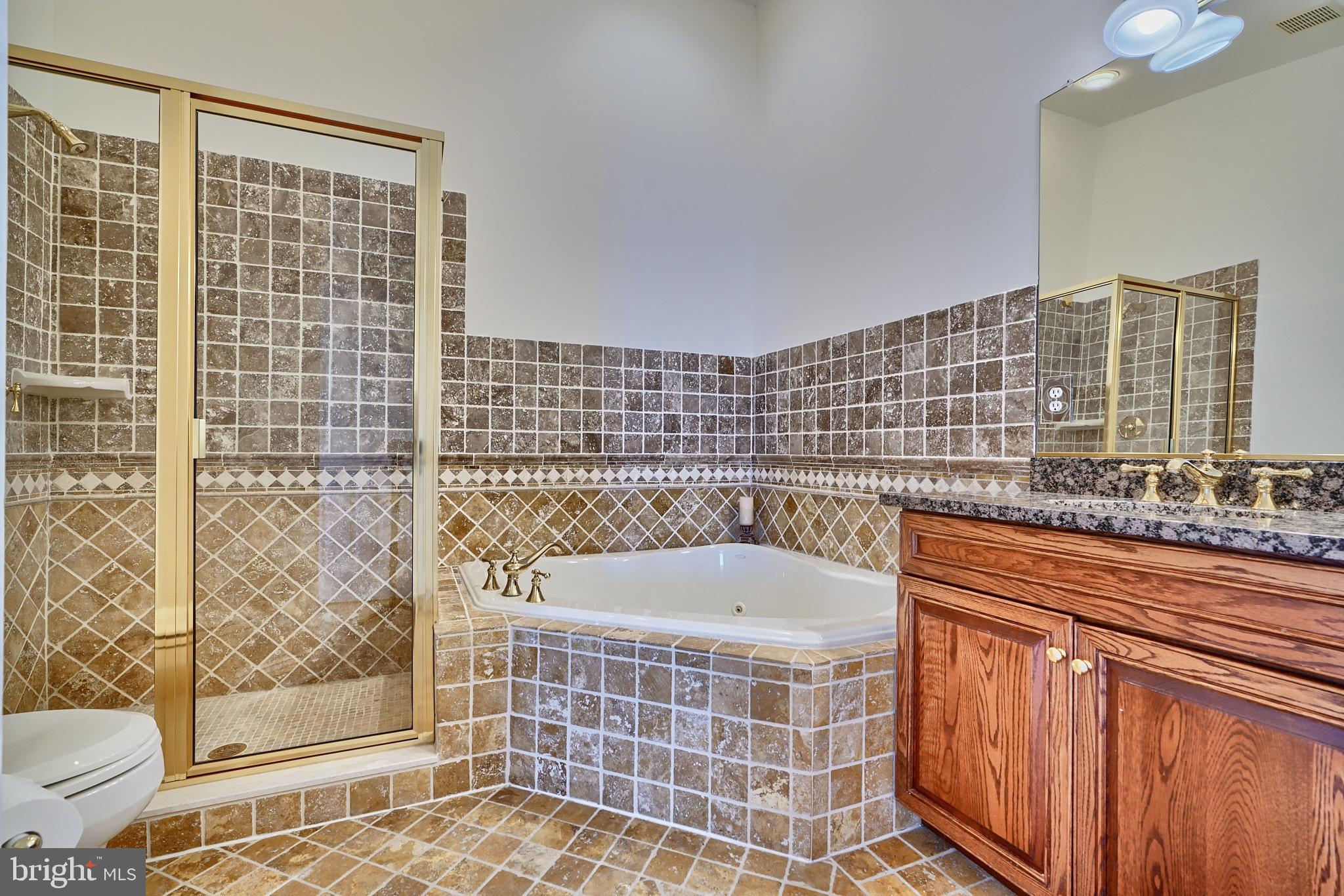 2327 BOSTON STREET 14