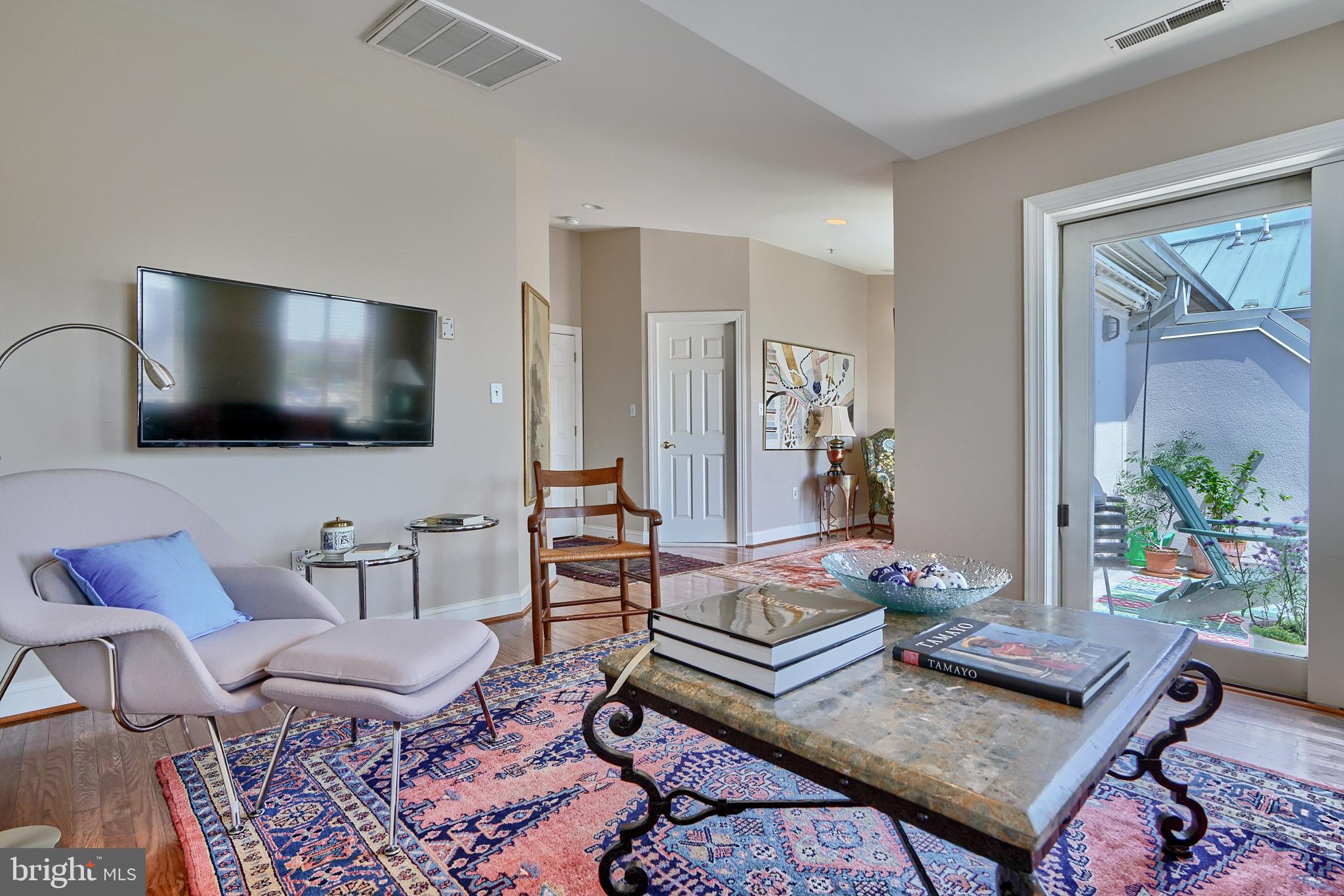 2327 BOSTON STREET 14