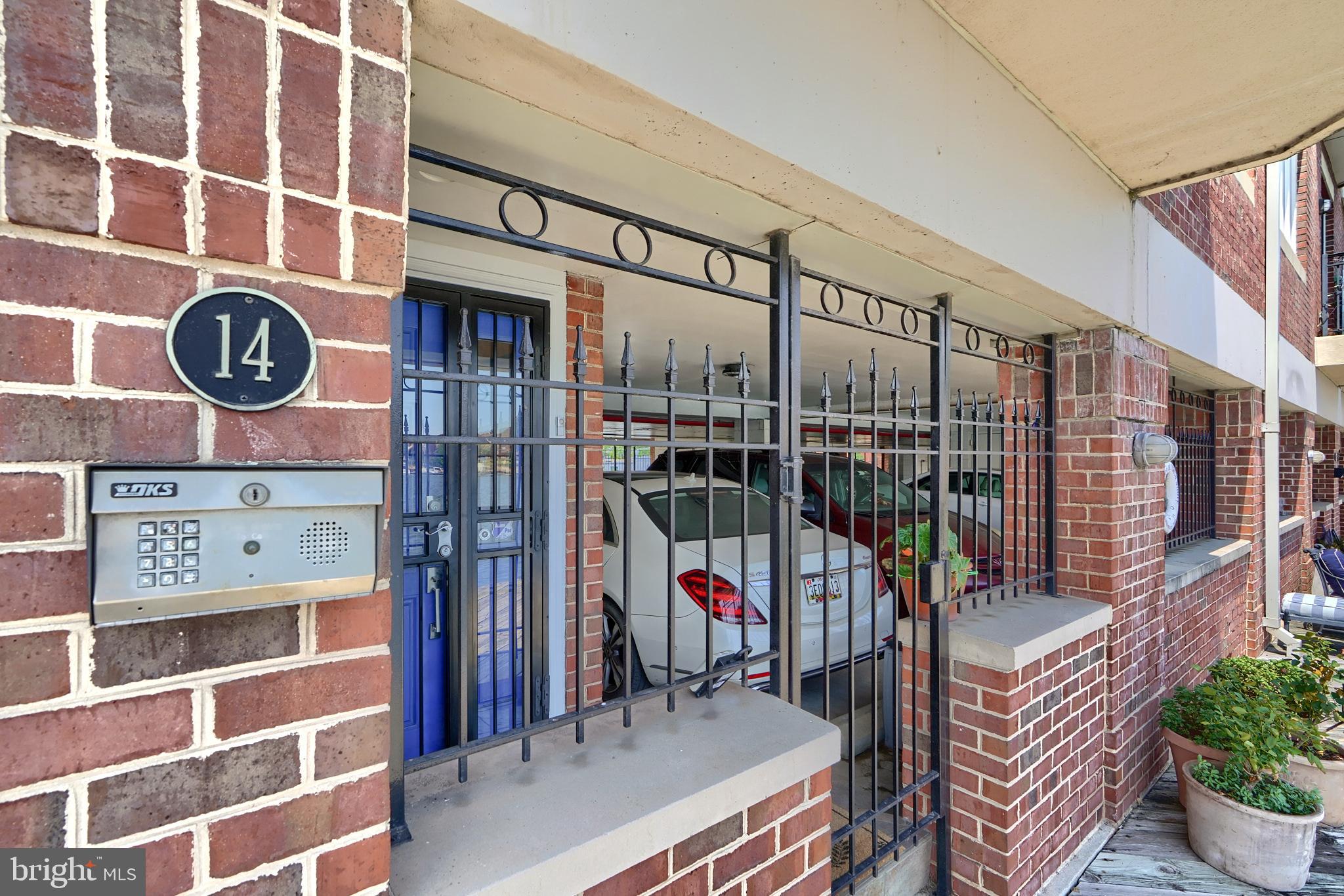 2327 BOSTON STREET 14