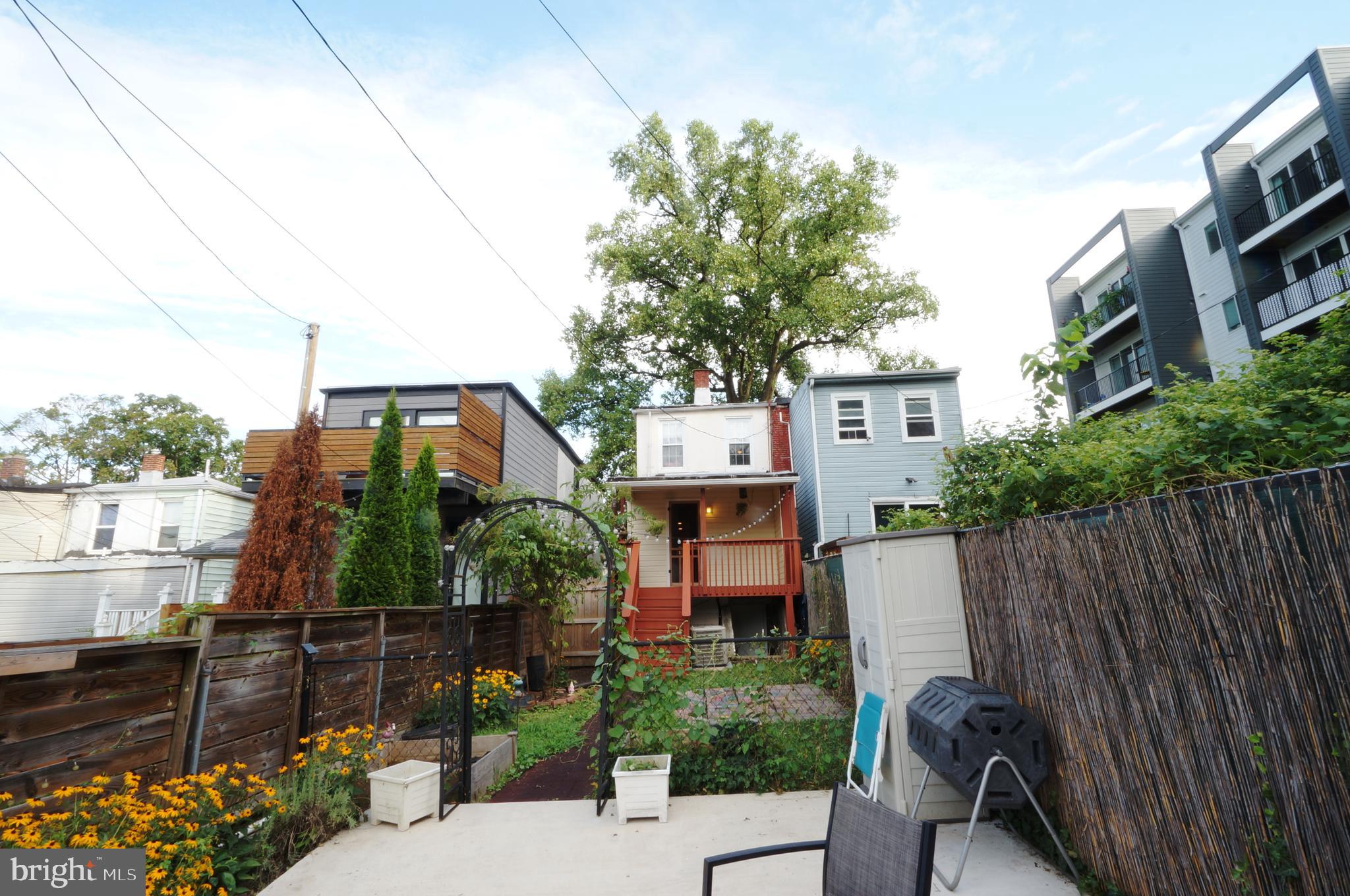 2076 ROCKROSE AVENUE