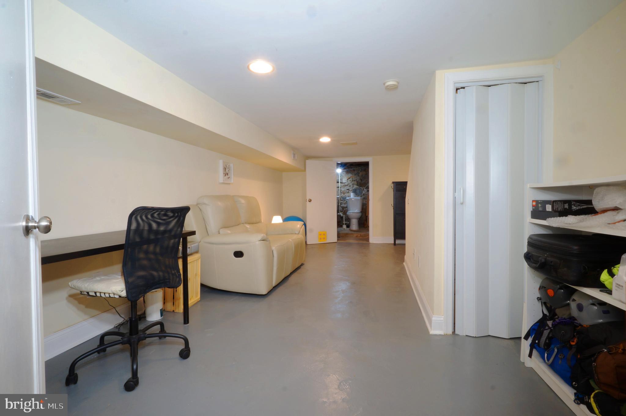 2076 ROCKROSE AVENUE