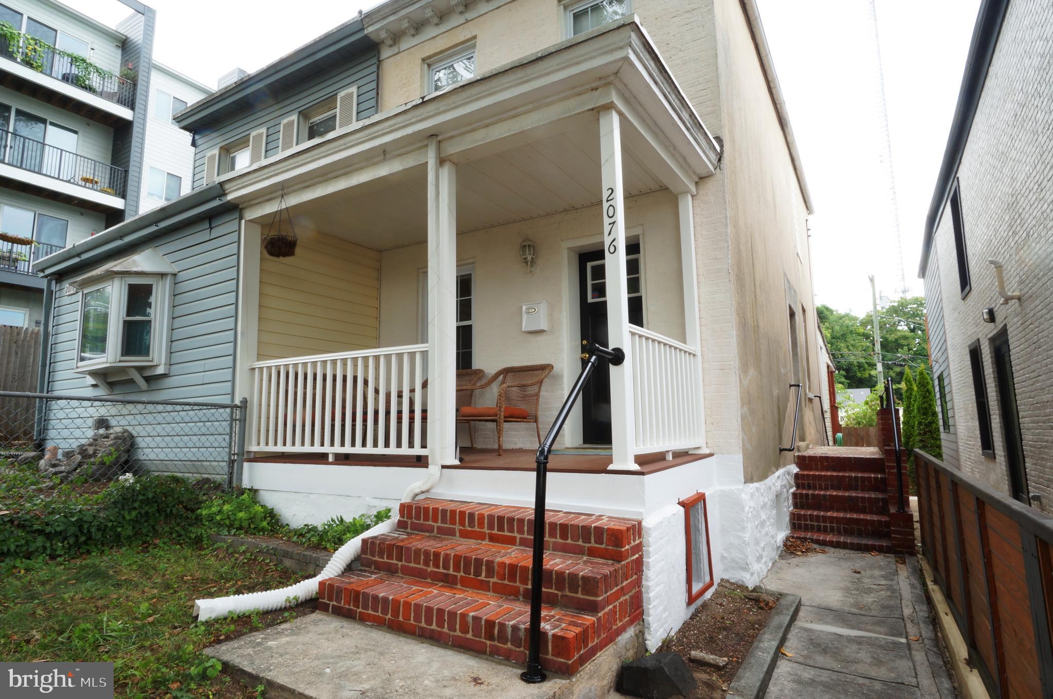 2076 ROCKROSE AVENUE