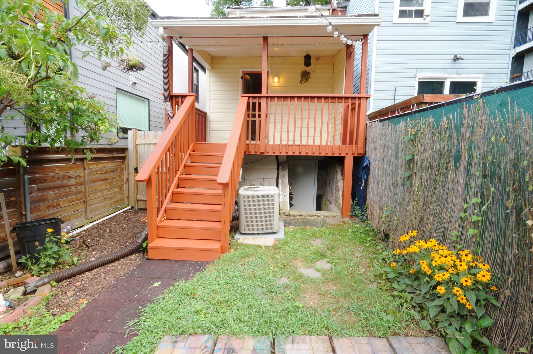 2076 ROCKROSE AVENUE