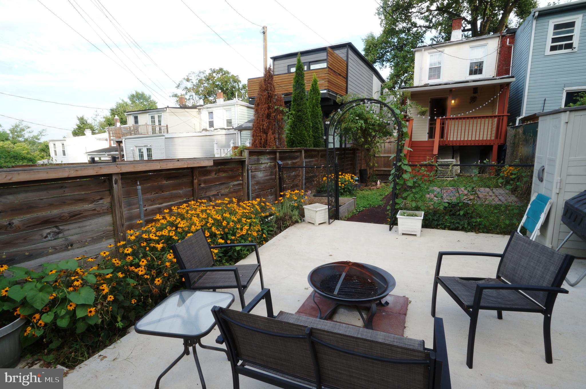 2076 ROCKROSE AVENUE