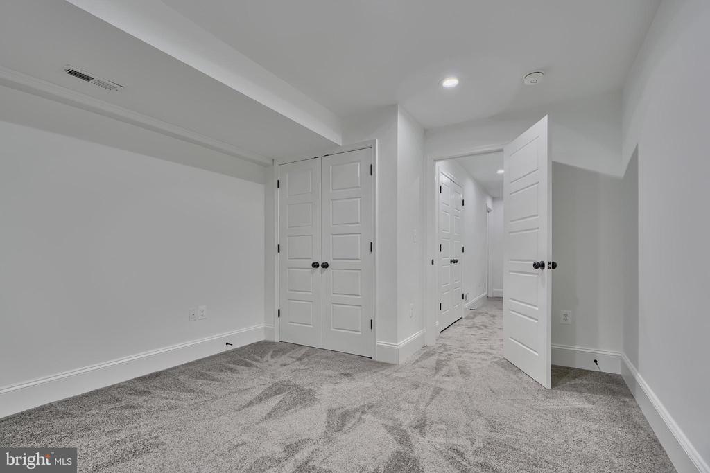 1747 COVINGTON STREET
