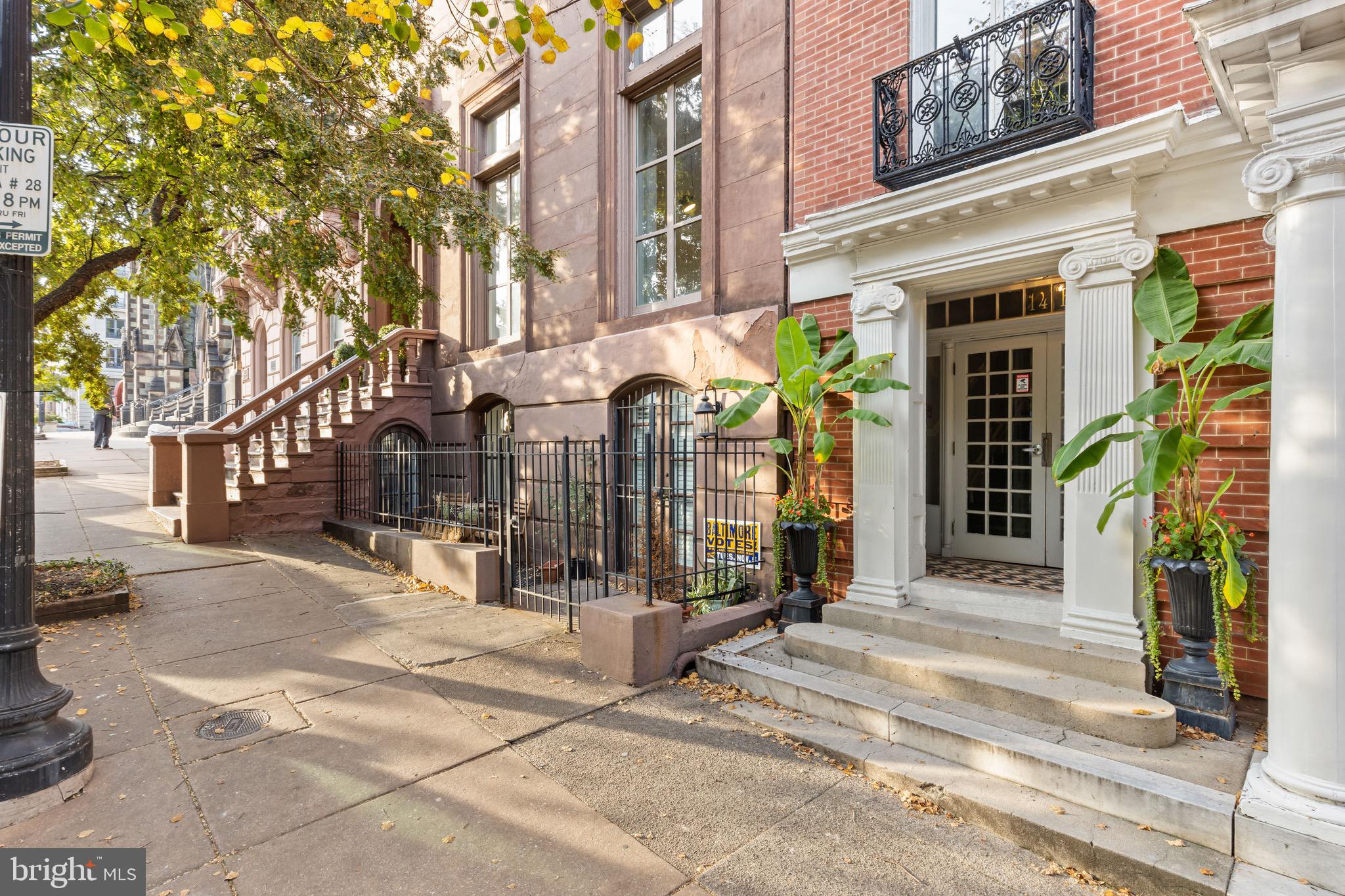 12 E MOUNT VERNON PLACE 201