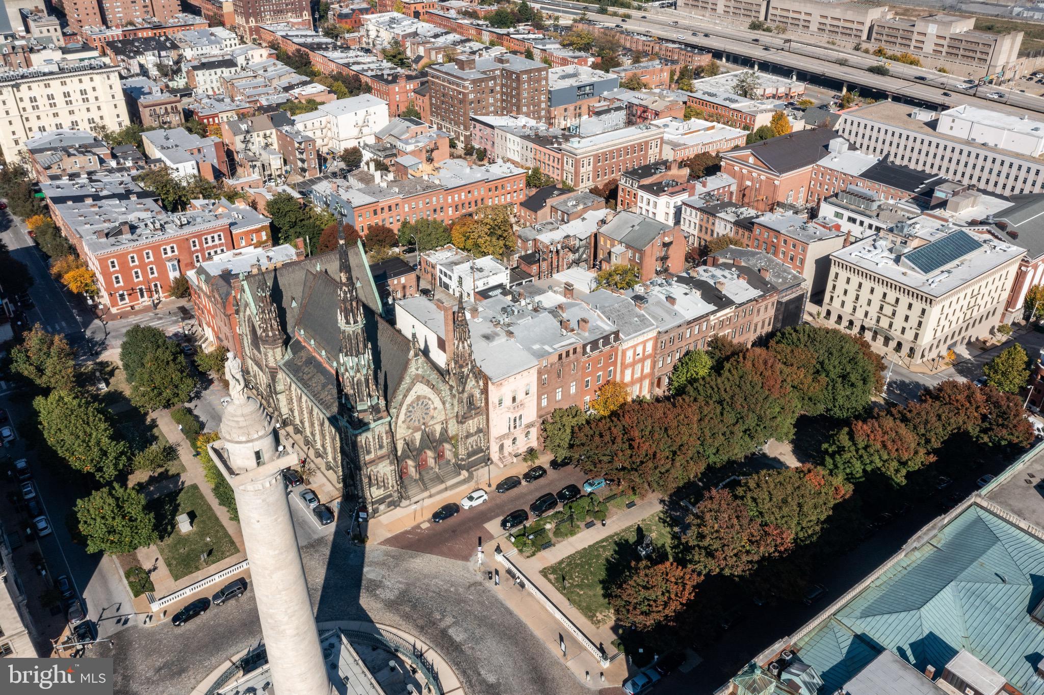 12 E MOUNT VERNON PLACE 201