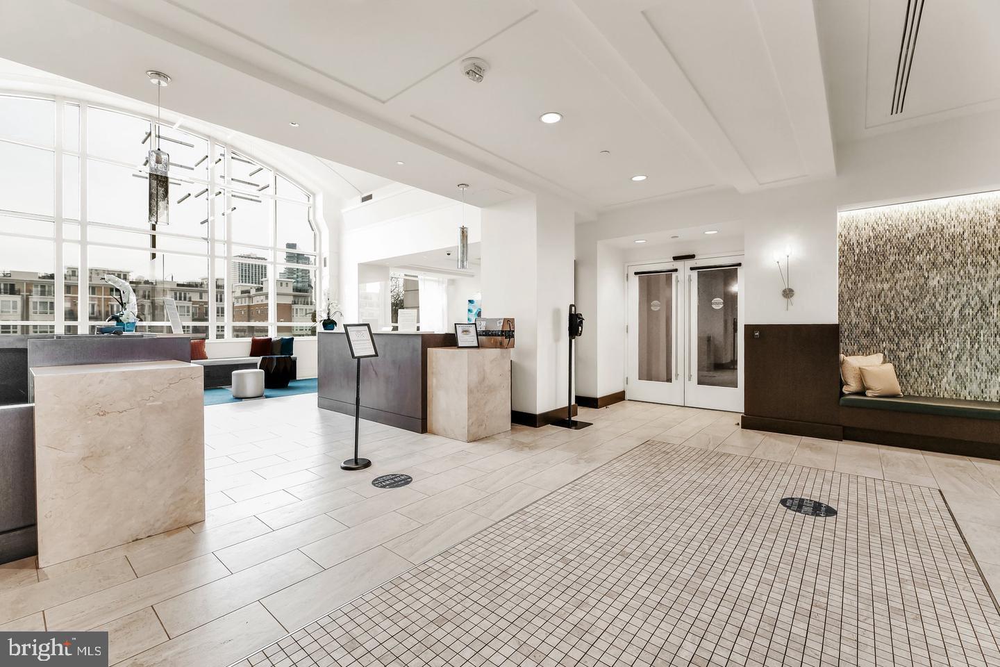 100 HARBORVIEW DRIVE PH1D