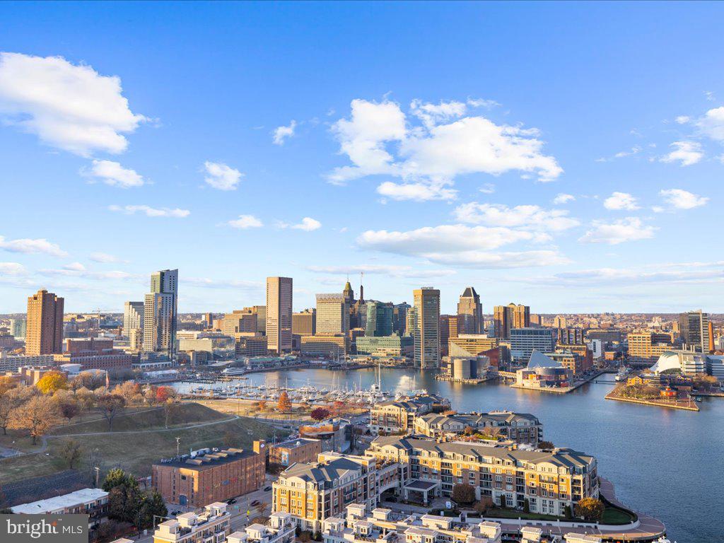 100 HARBORVIEW DRIVE PH1D