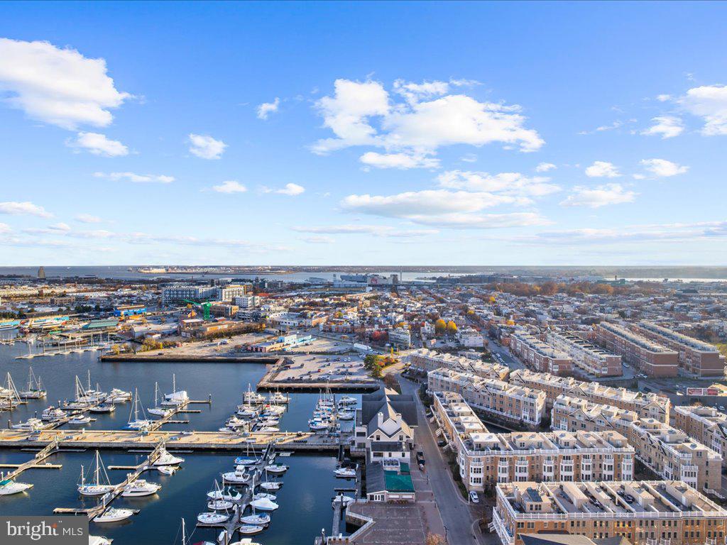 100 HARBORVIEW DRIVE PH1D