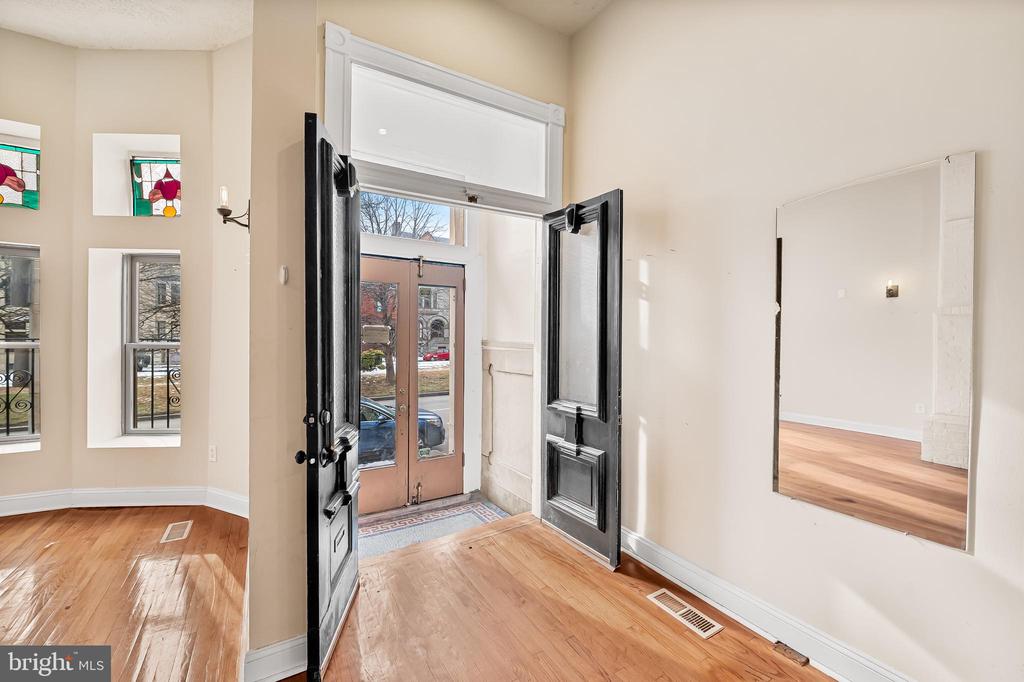 1811 EUTAW PLACE