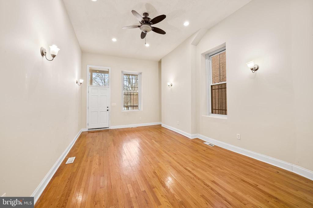 1811 EUTAW PLACE