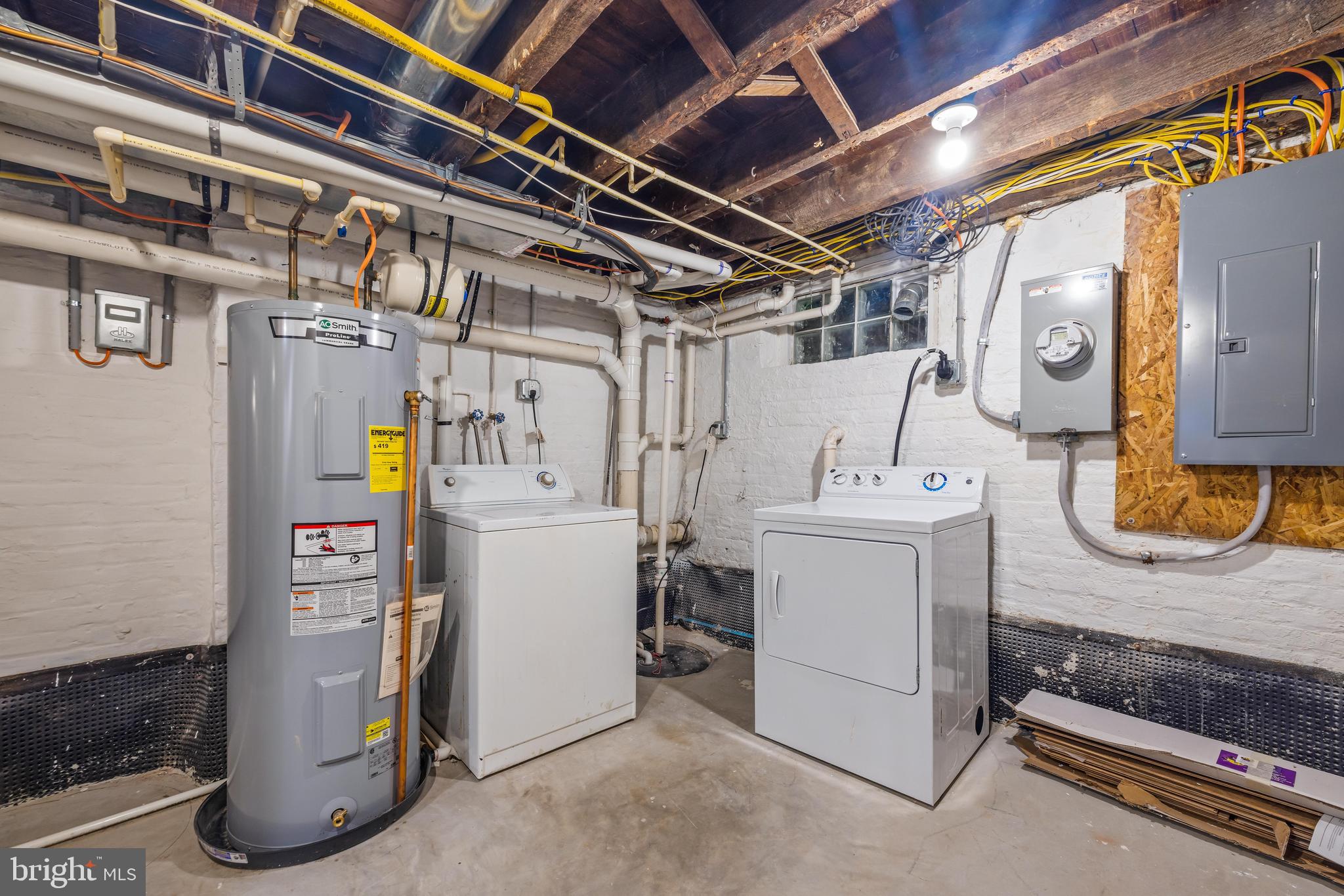 131 S ROBINSON STREET