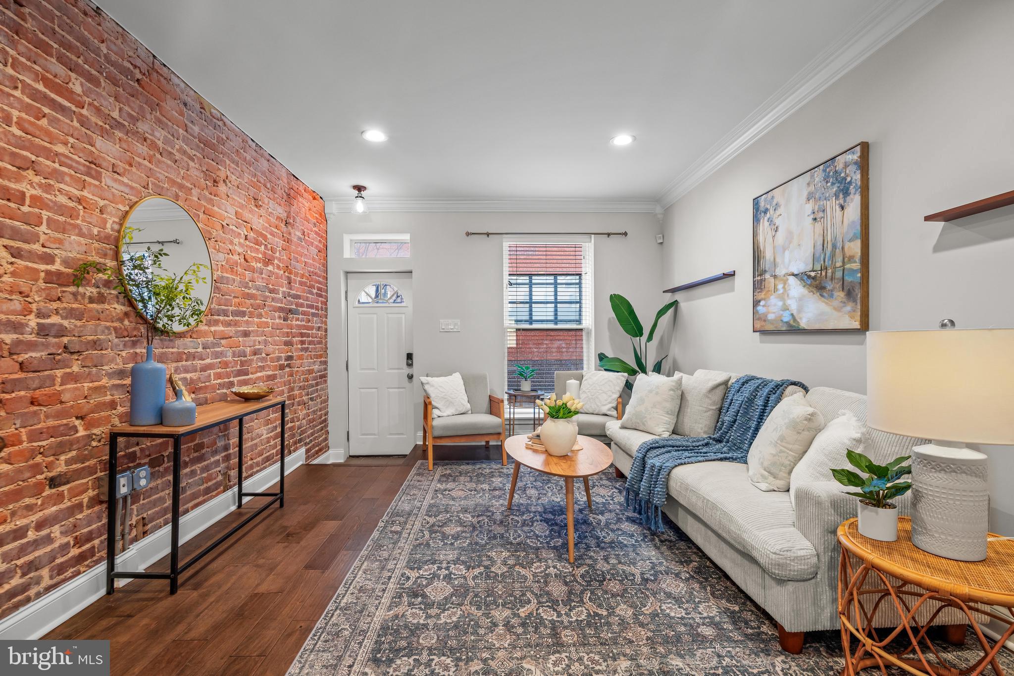 131 S ROBINSON STREET