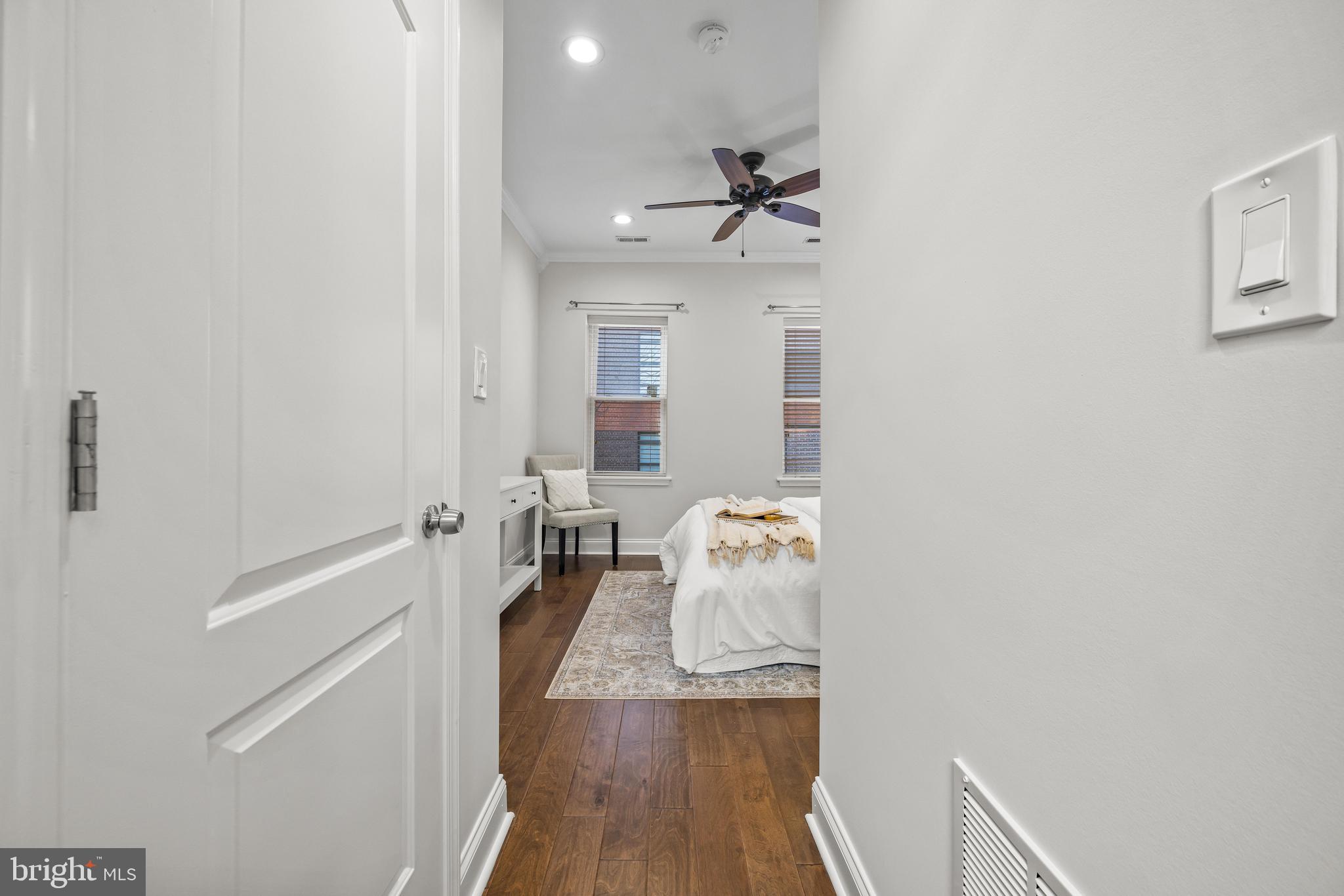 131 S ROBINSON STREET