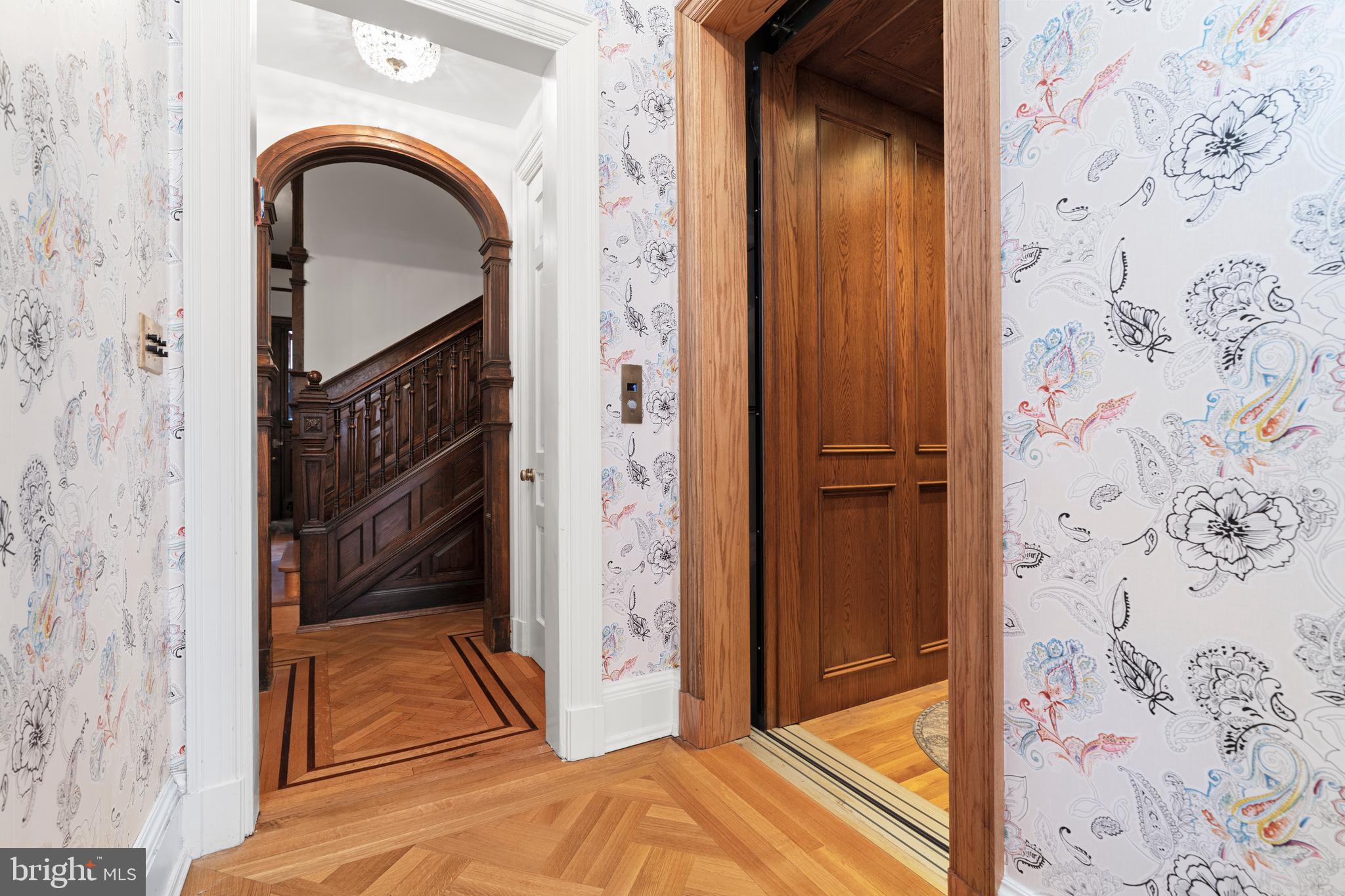 829 PARK AVENUE
