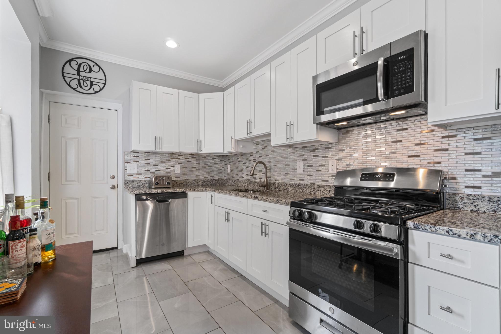 425 E LANVALE STREET