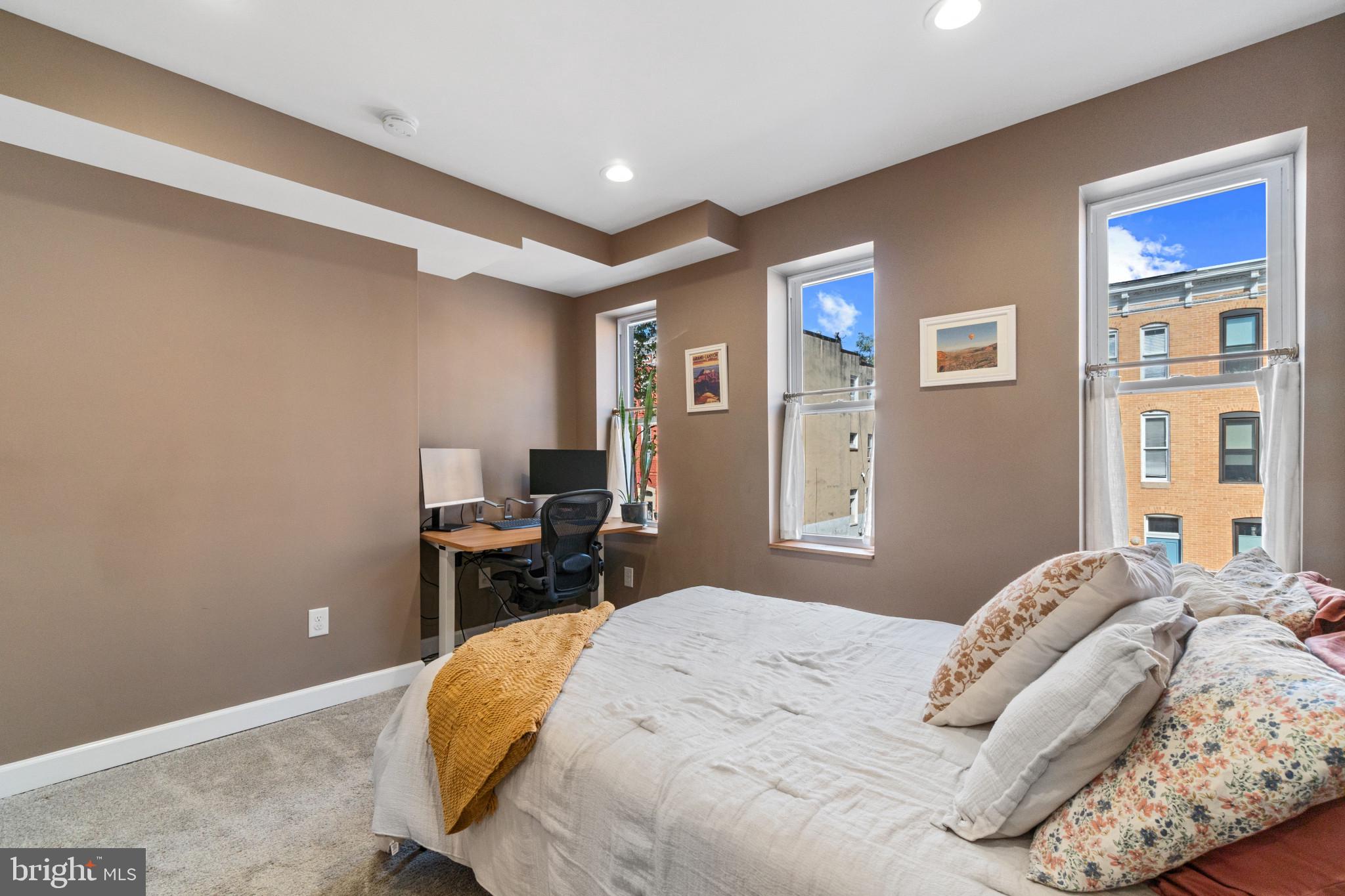 425 E LANVALE STREET