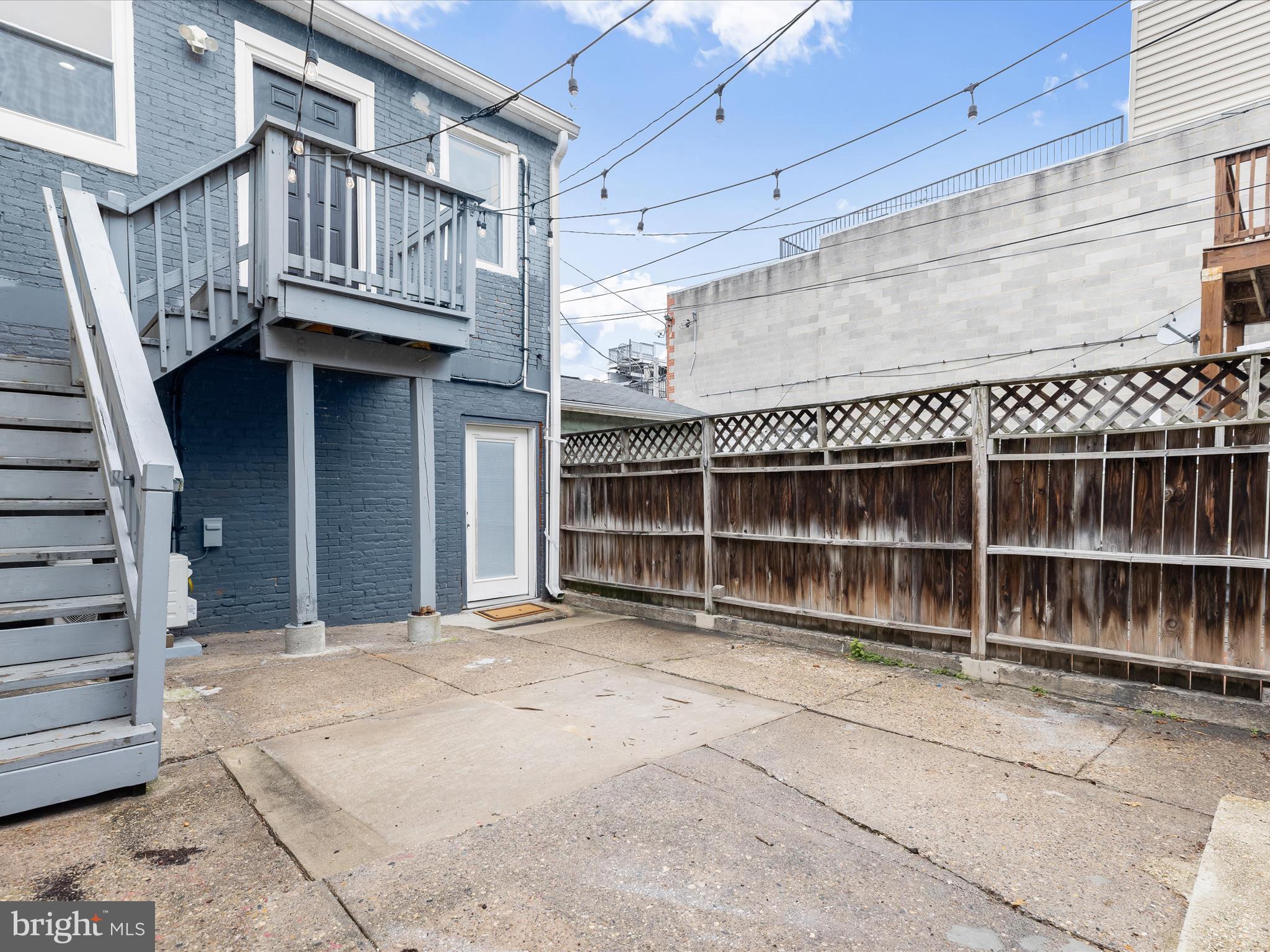 1512 S CHARLES STREET