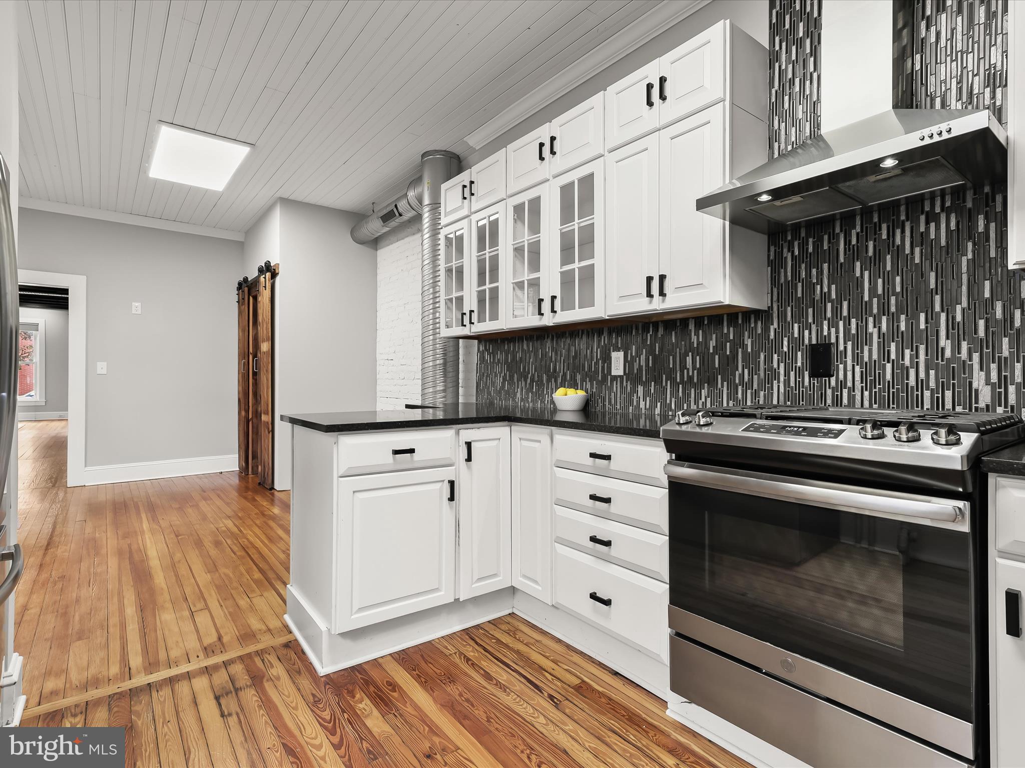 1512 S CHARLES STREET