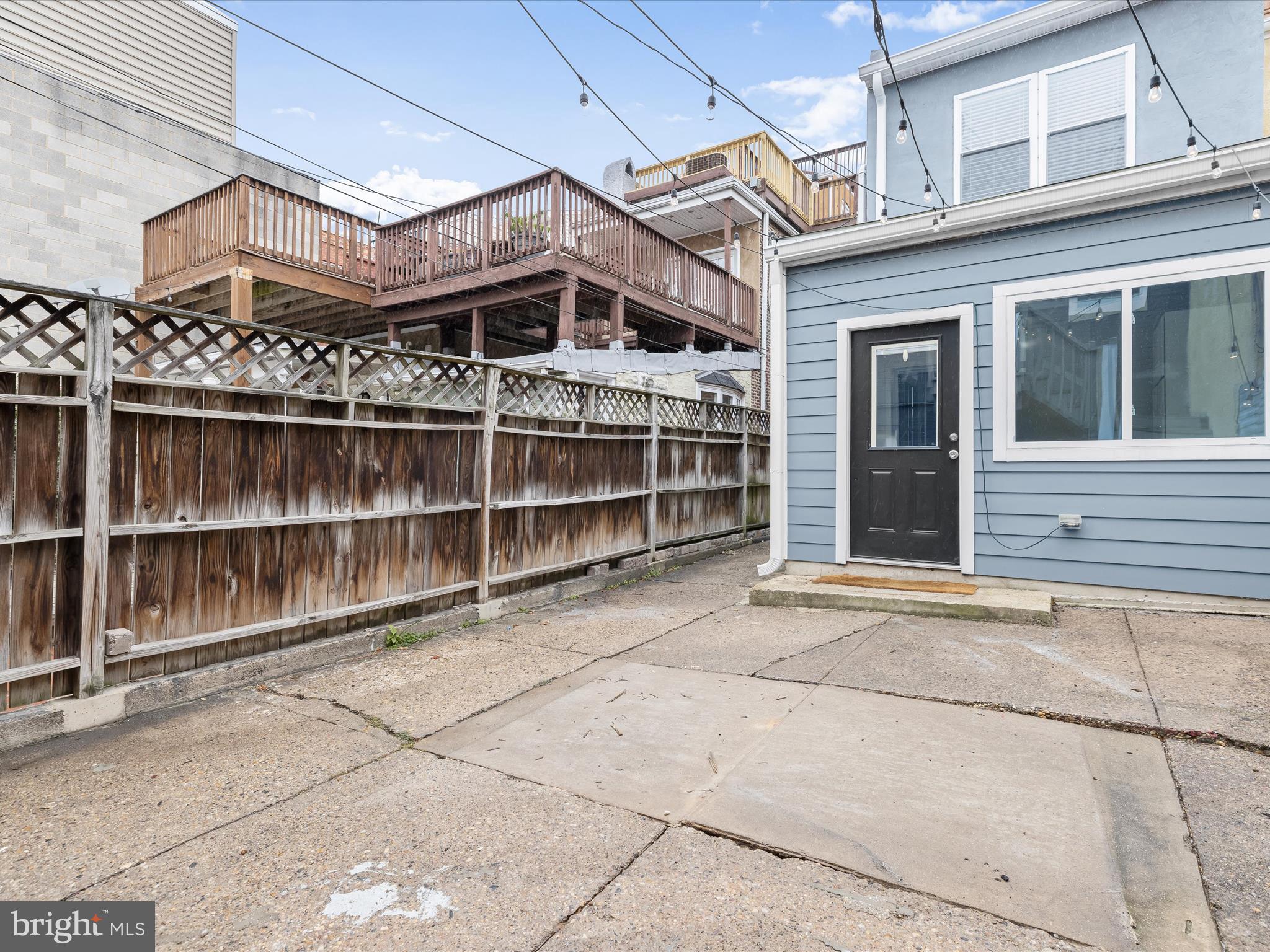 1512 S CHARLES STREET