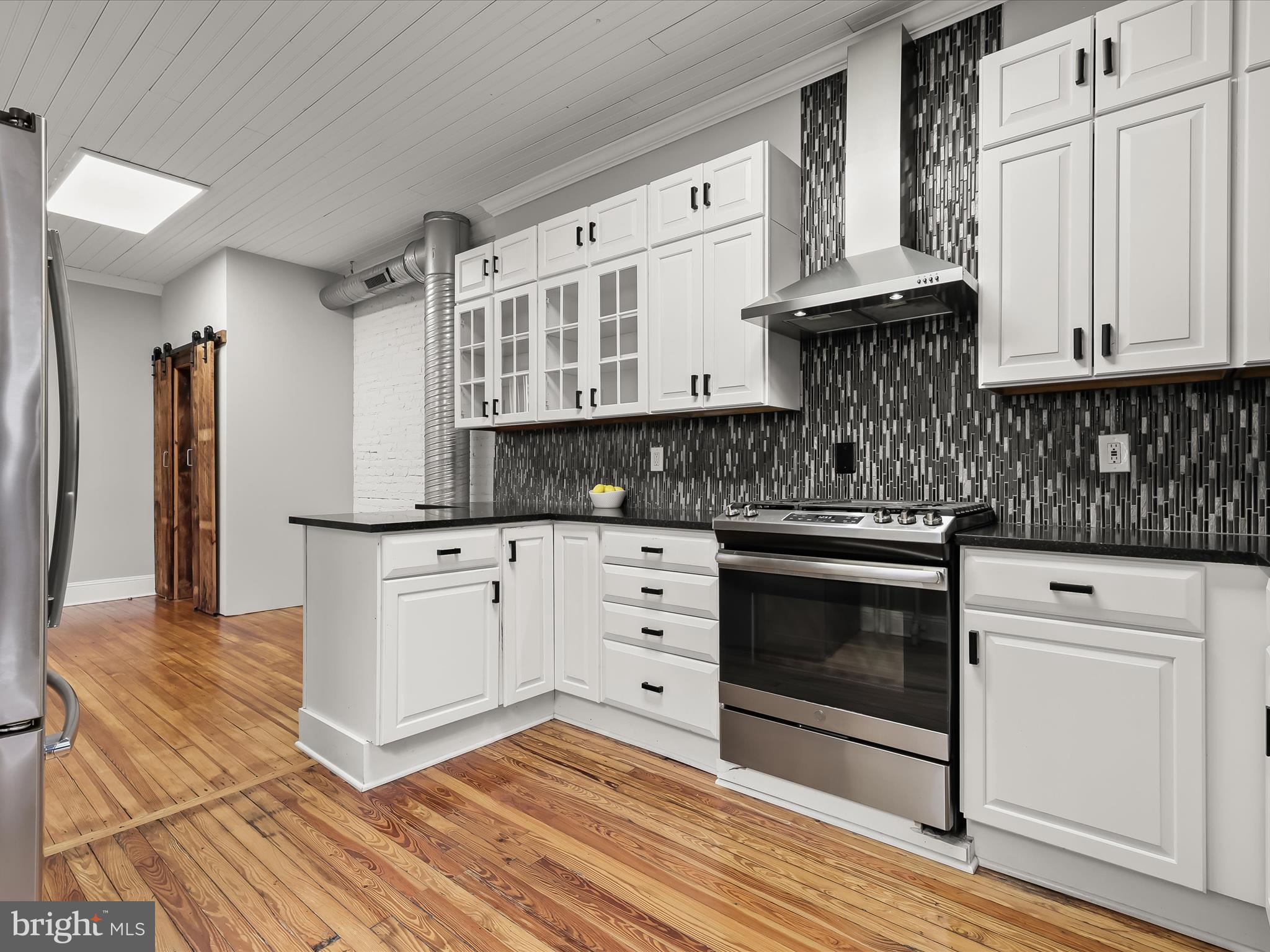 1512 S CHARLES STREET