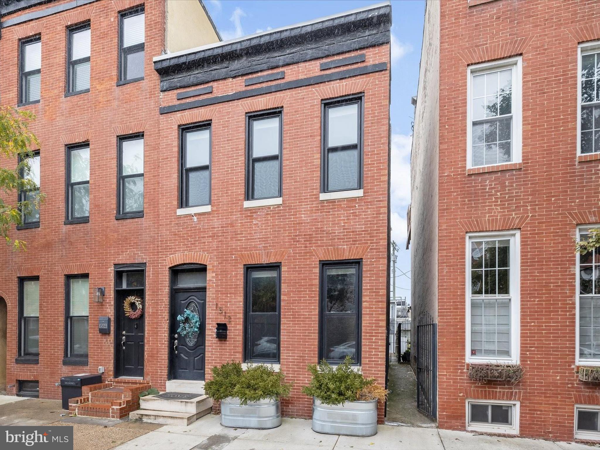 1512 S CHARLES STREET