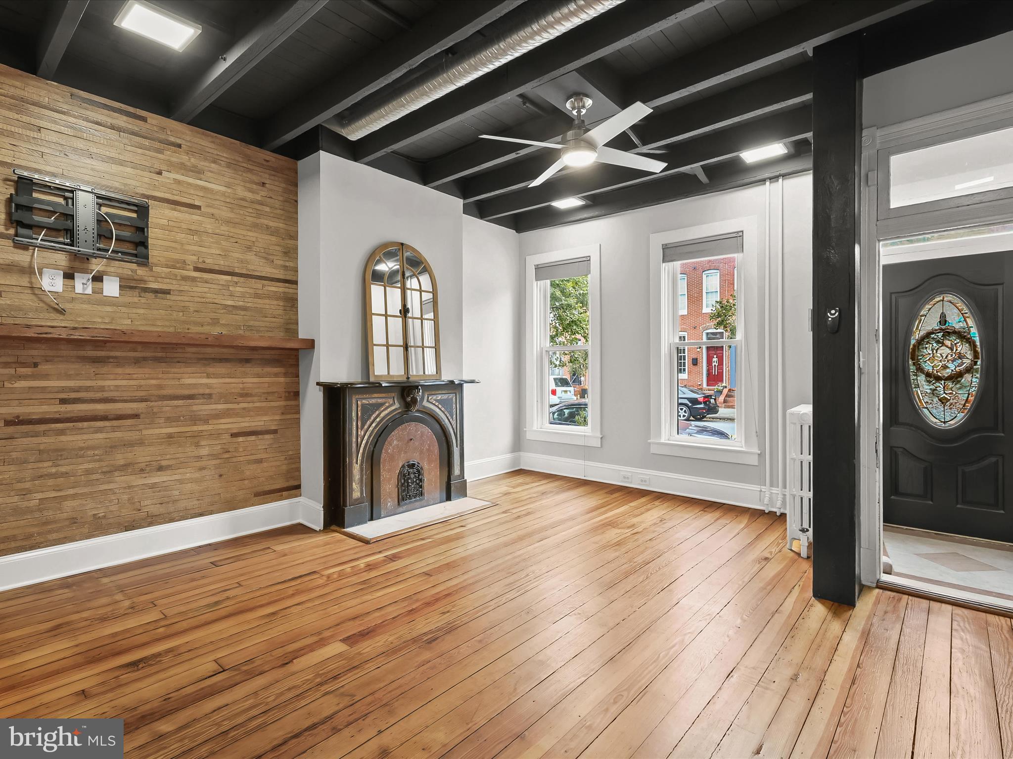 1512 S CHARLES STREET