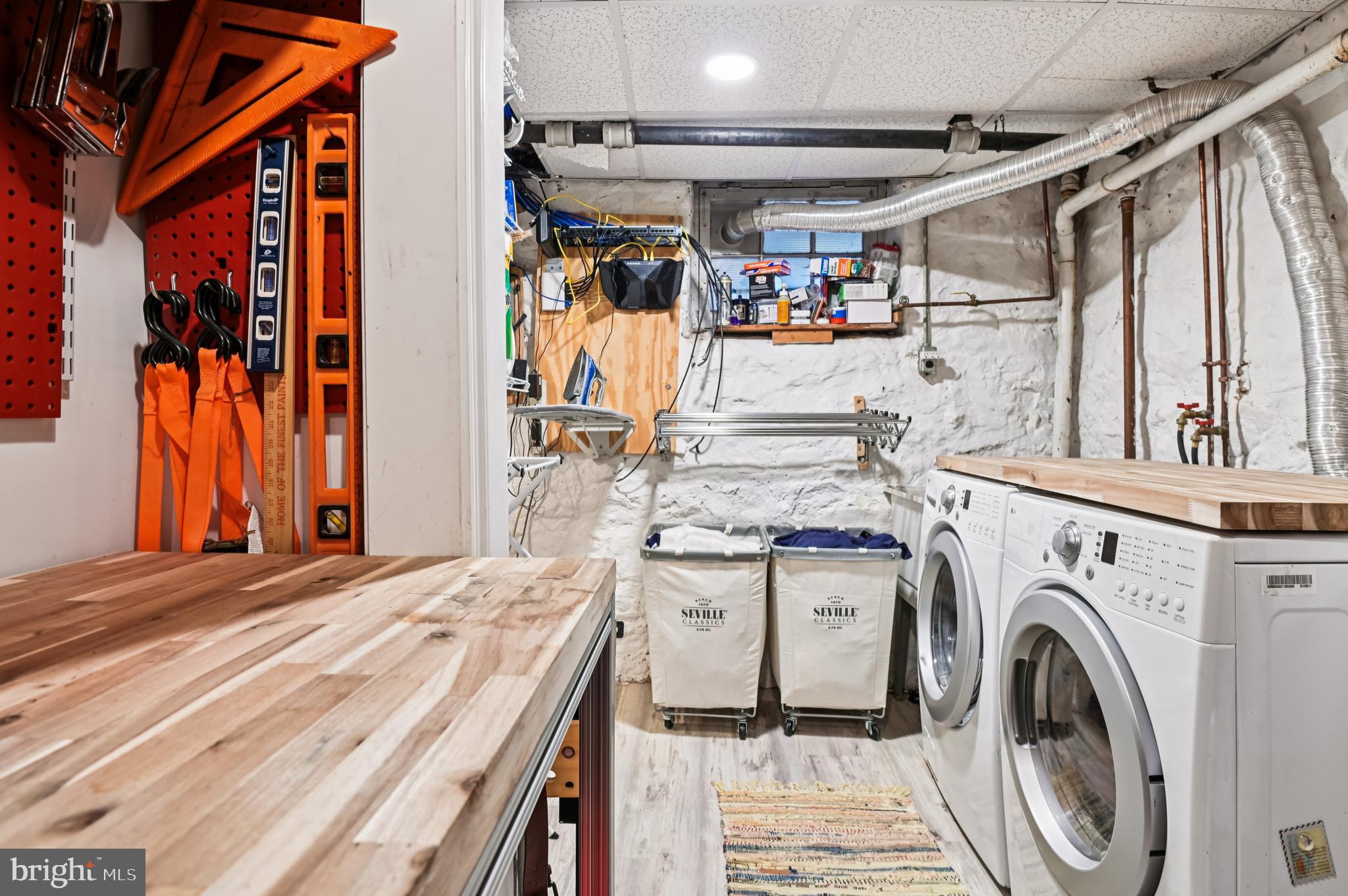 2920 CRESMONT AVENUE