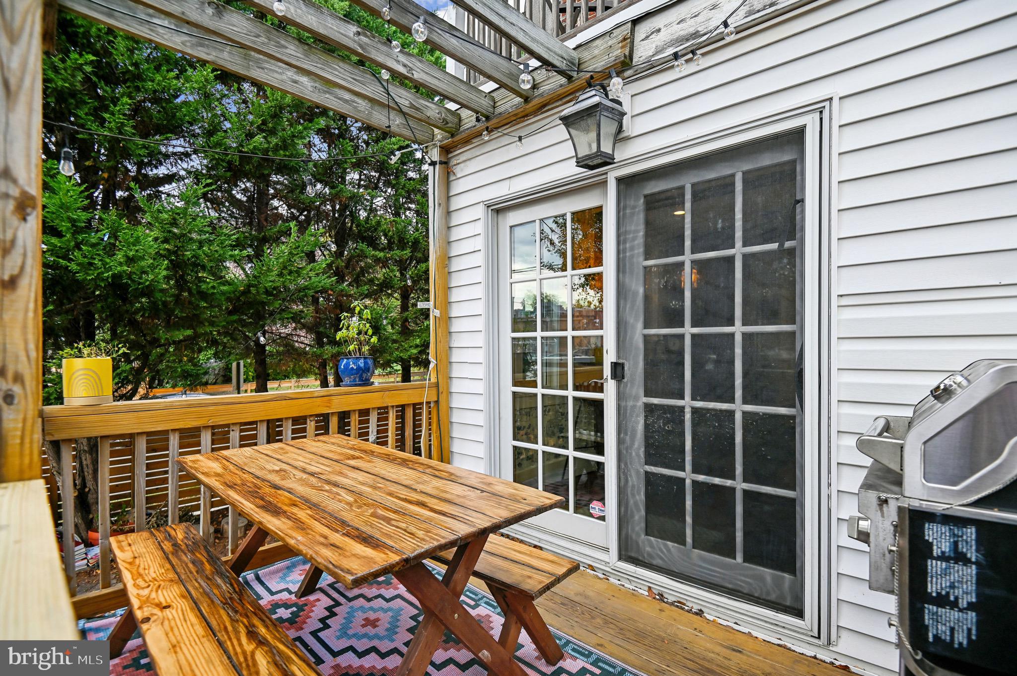 2920 CRESMONT AVENUE