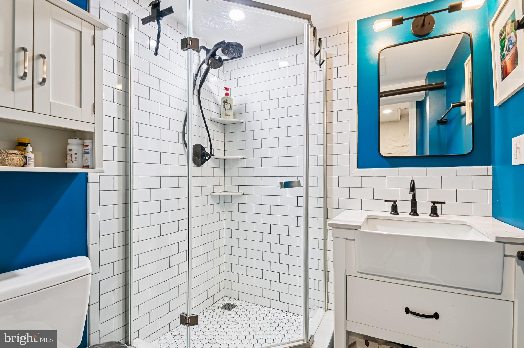 2920 CRESMONT AVENUE