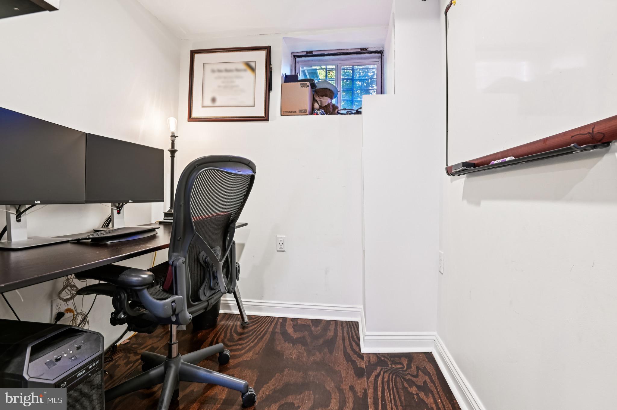 2920 CRESMONT AVENUE