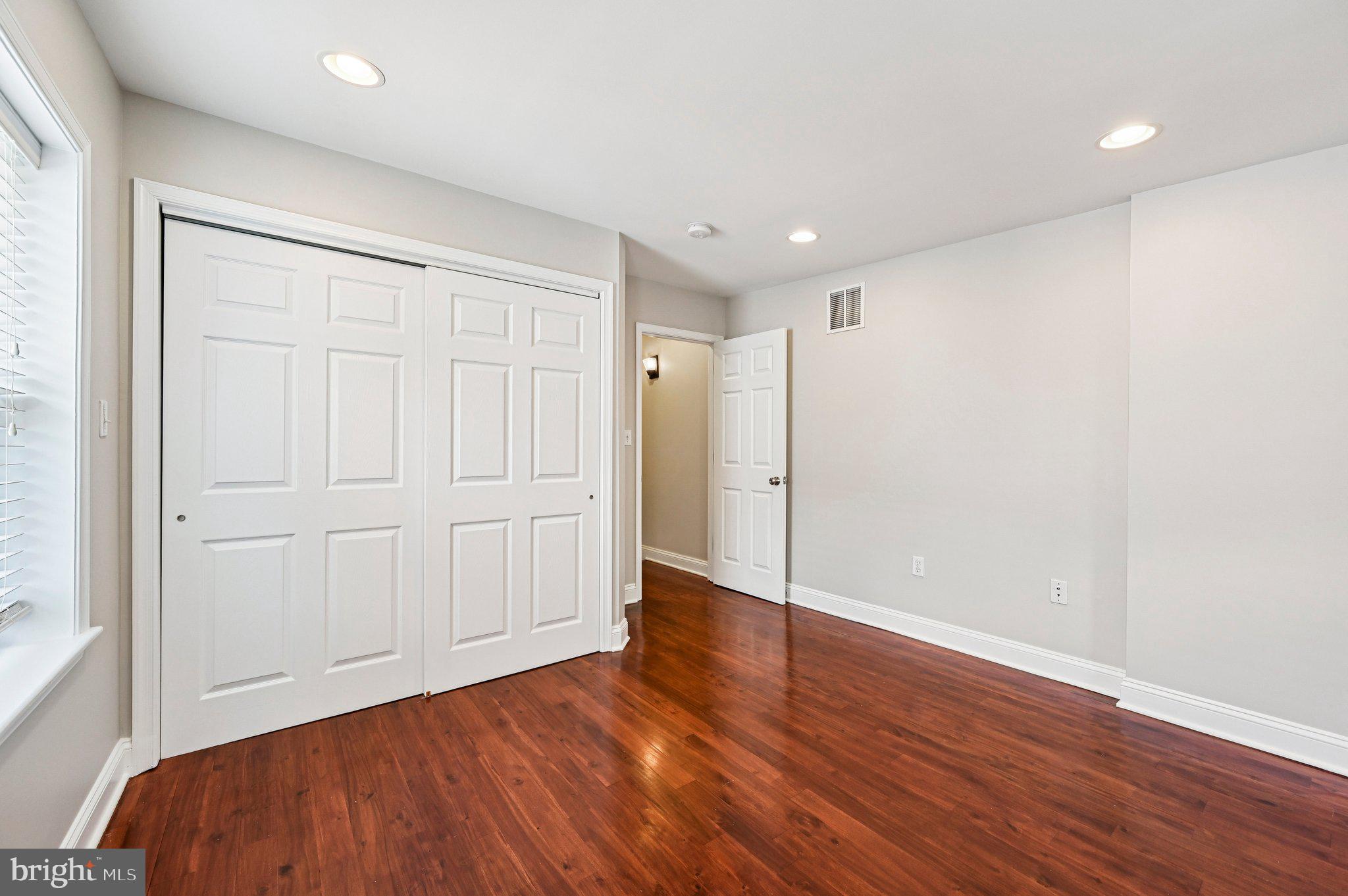 820 S HIGHLAND AVENUE