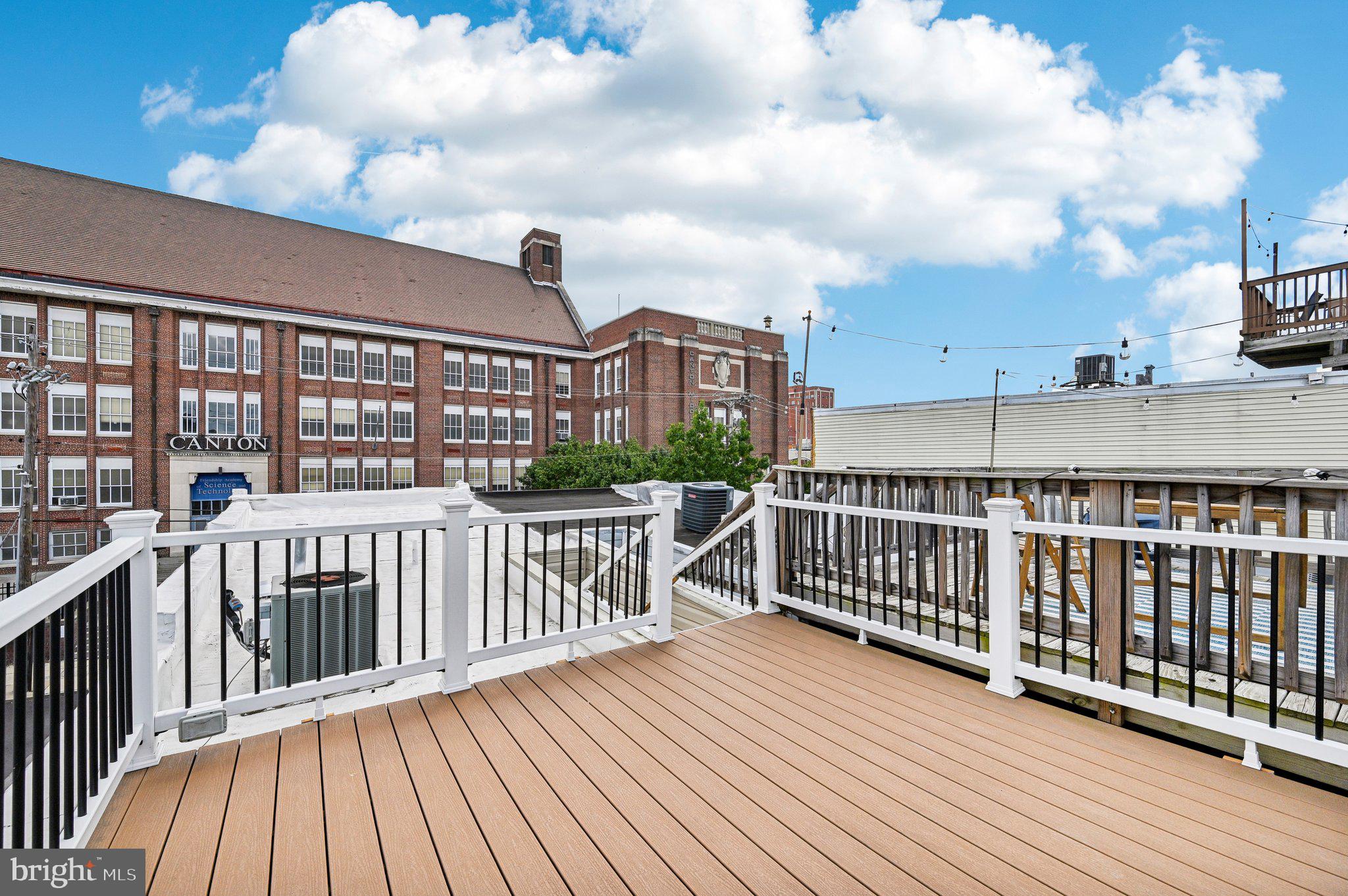 820 S HIGHLAND AVENUE