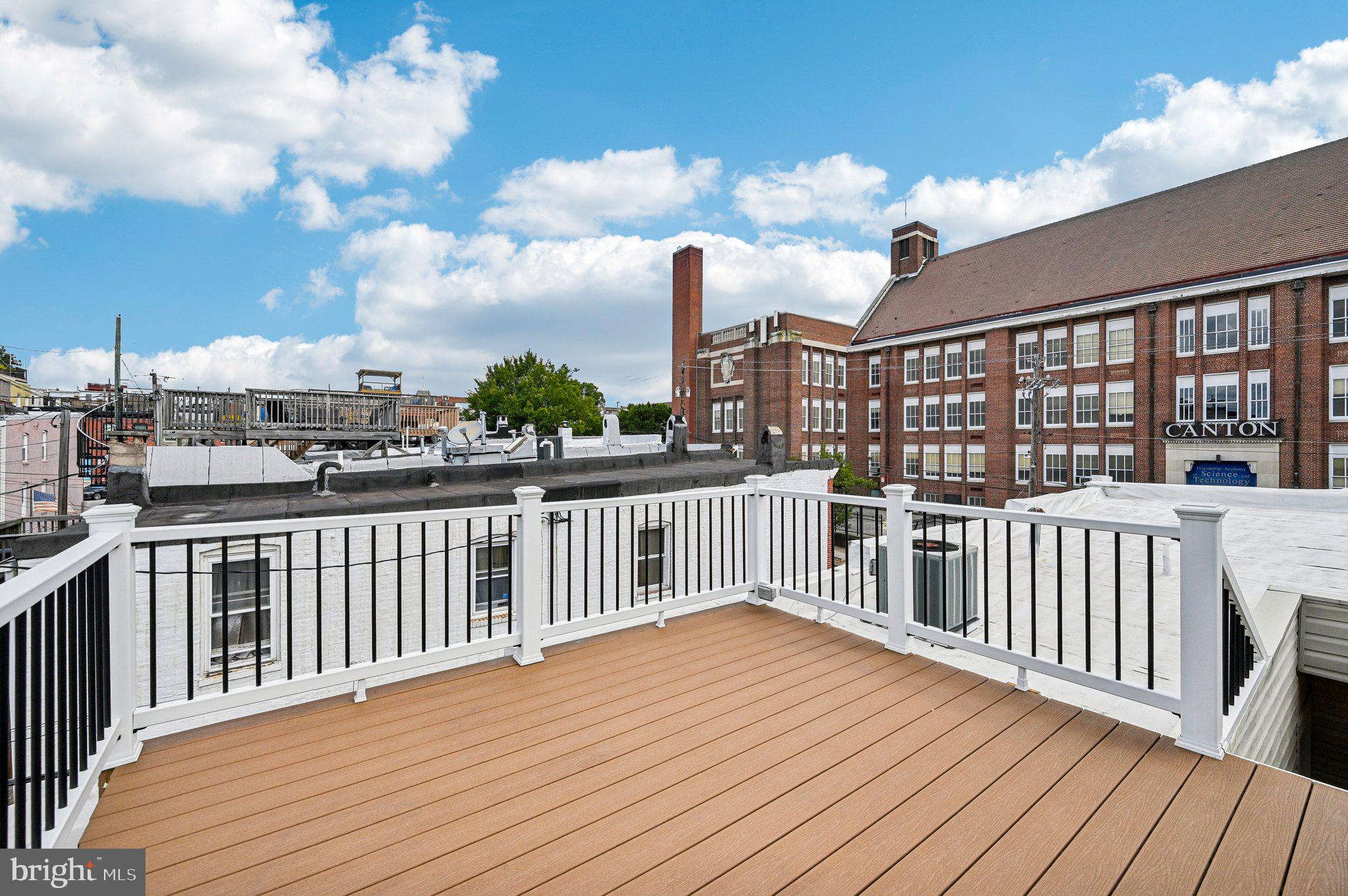 820 S HIGHLAND AVENUE