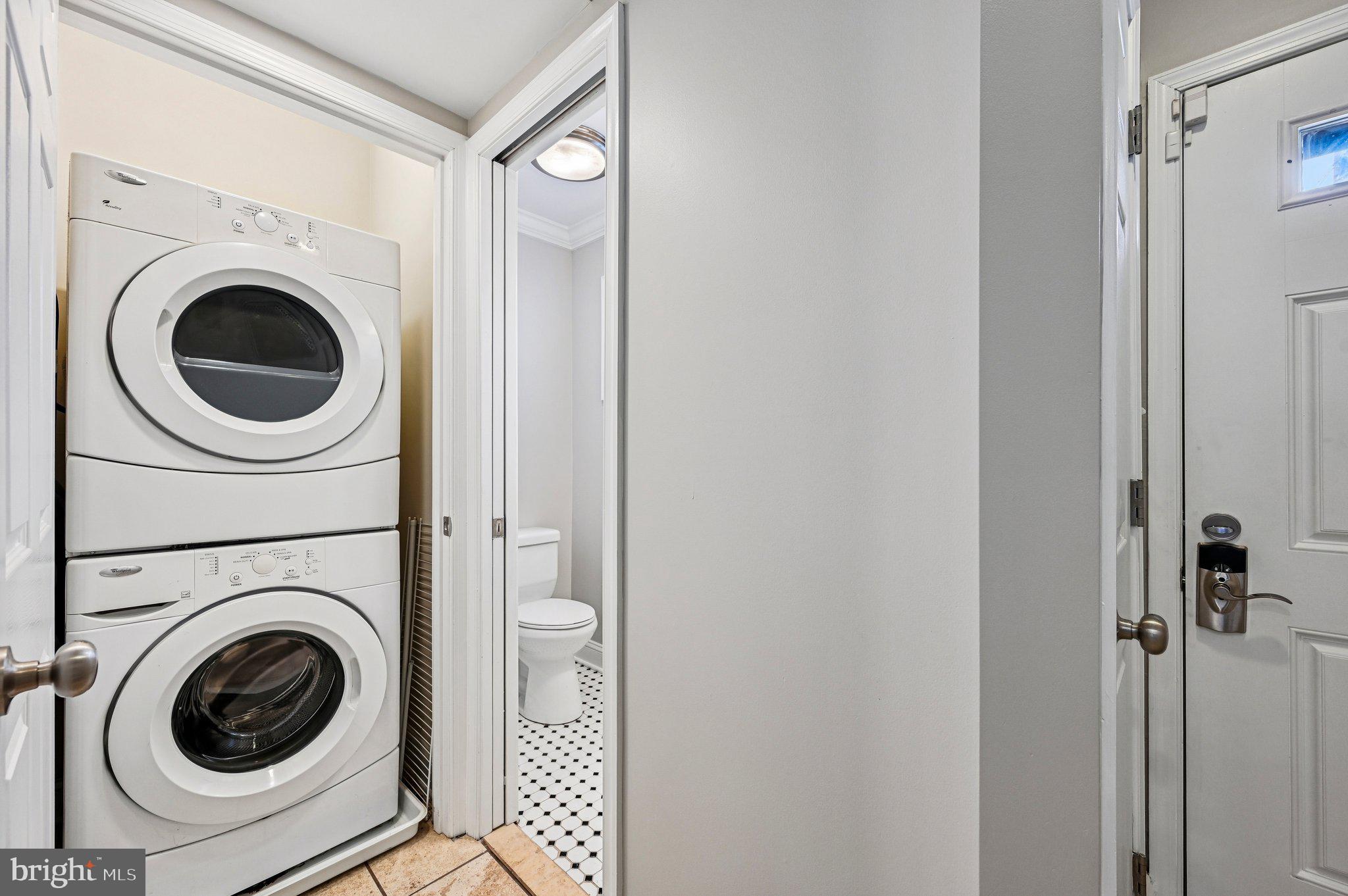 820 S HIGHLAND AVENUE