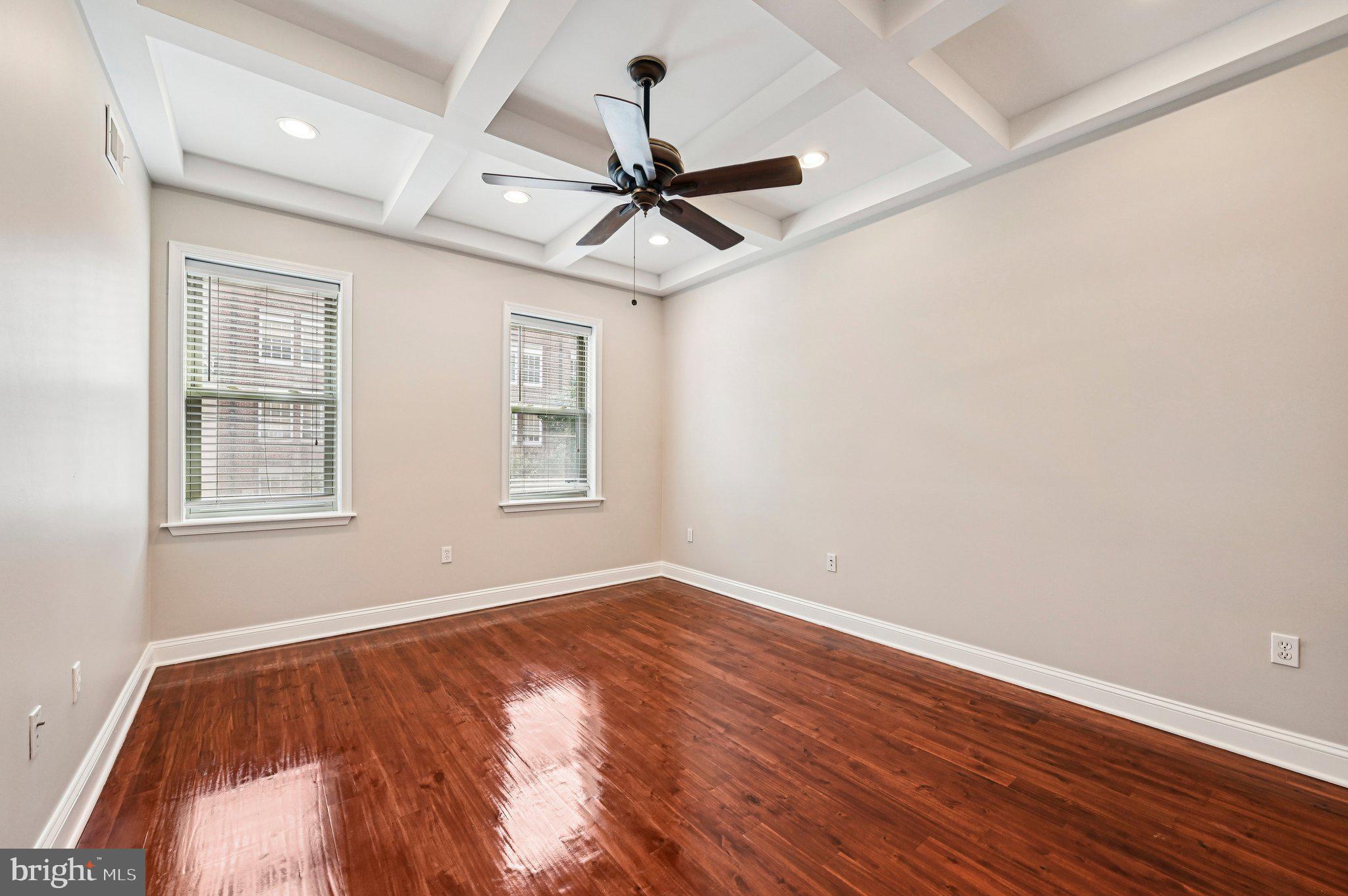 820 S HIGHLAND AVENUE