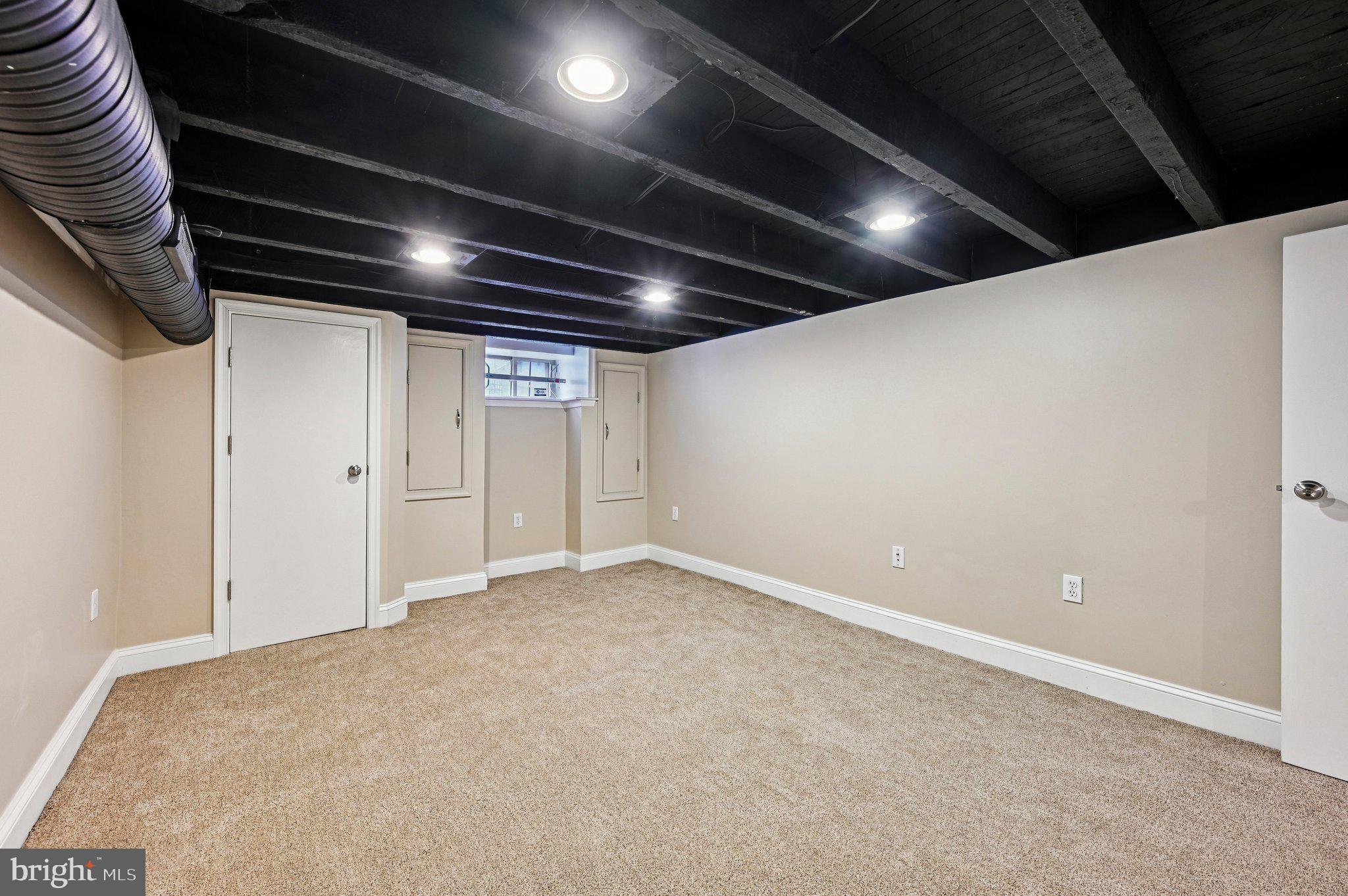 820 S HIGHLAND AVENUE