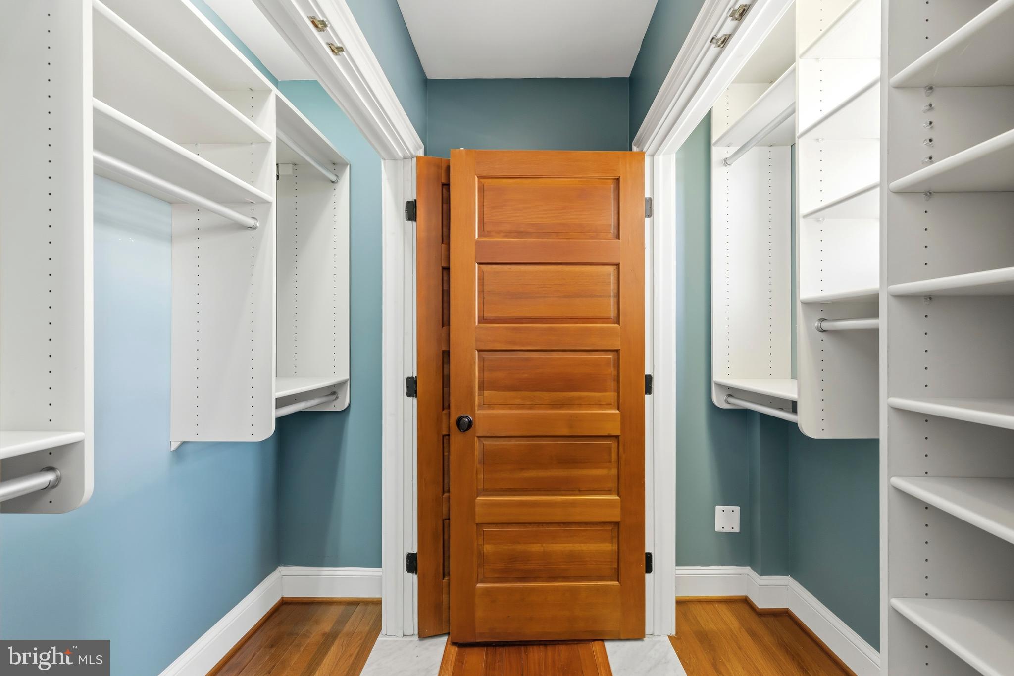 700 S ELLWOOD AVENUE